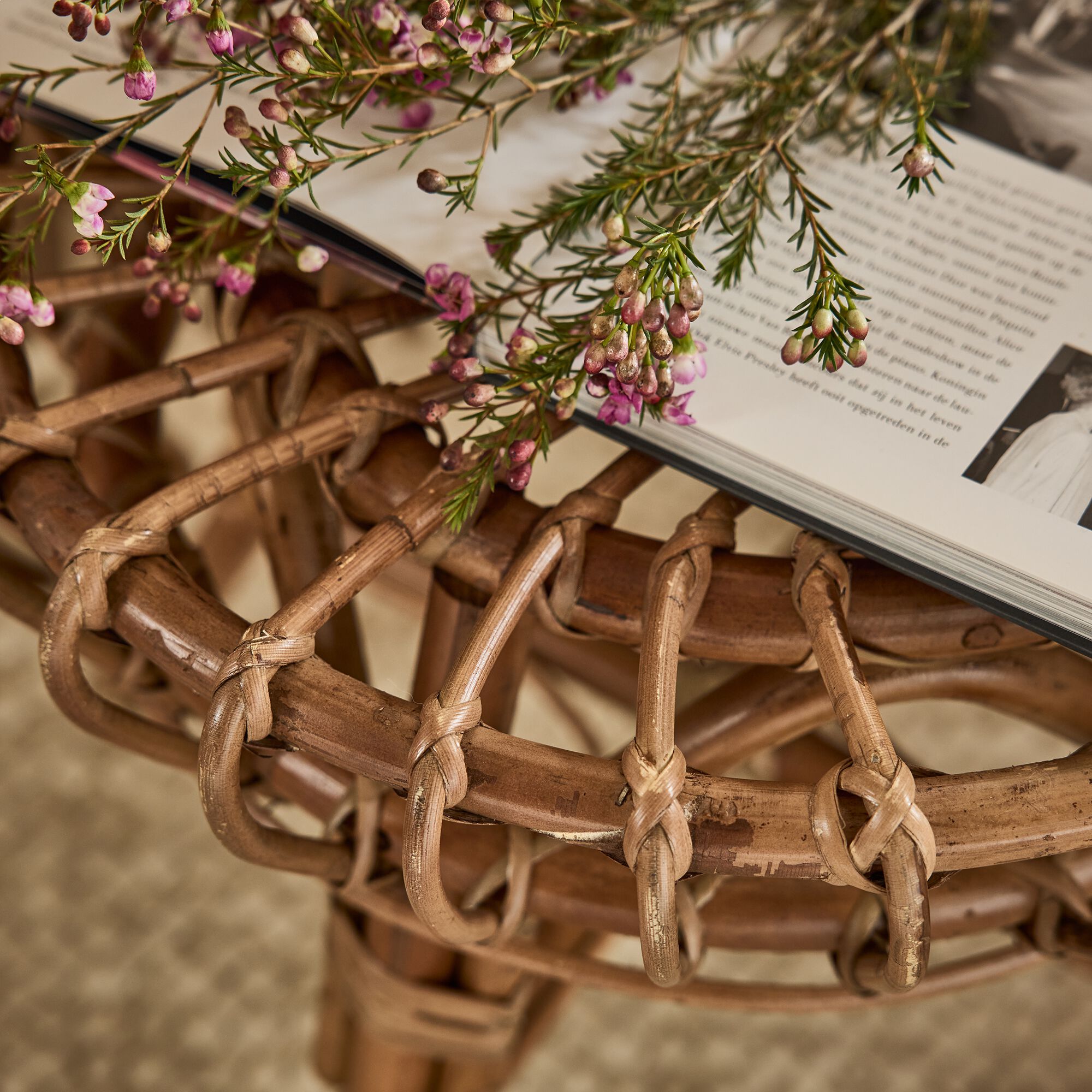 CAYON - Bout de canapé en rotin D44xH41cm - naturel