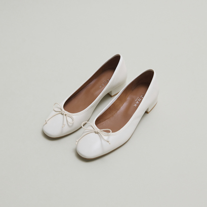 Ballerines à talonsen cuir écru | DADOU