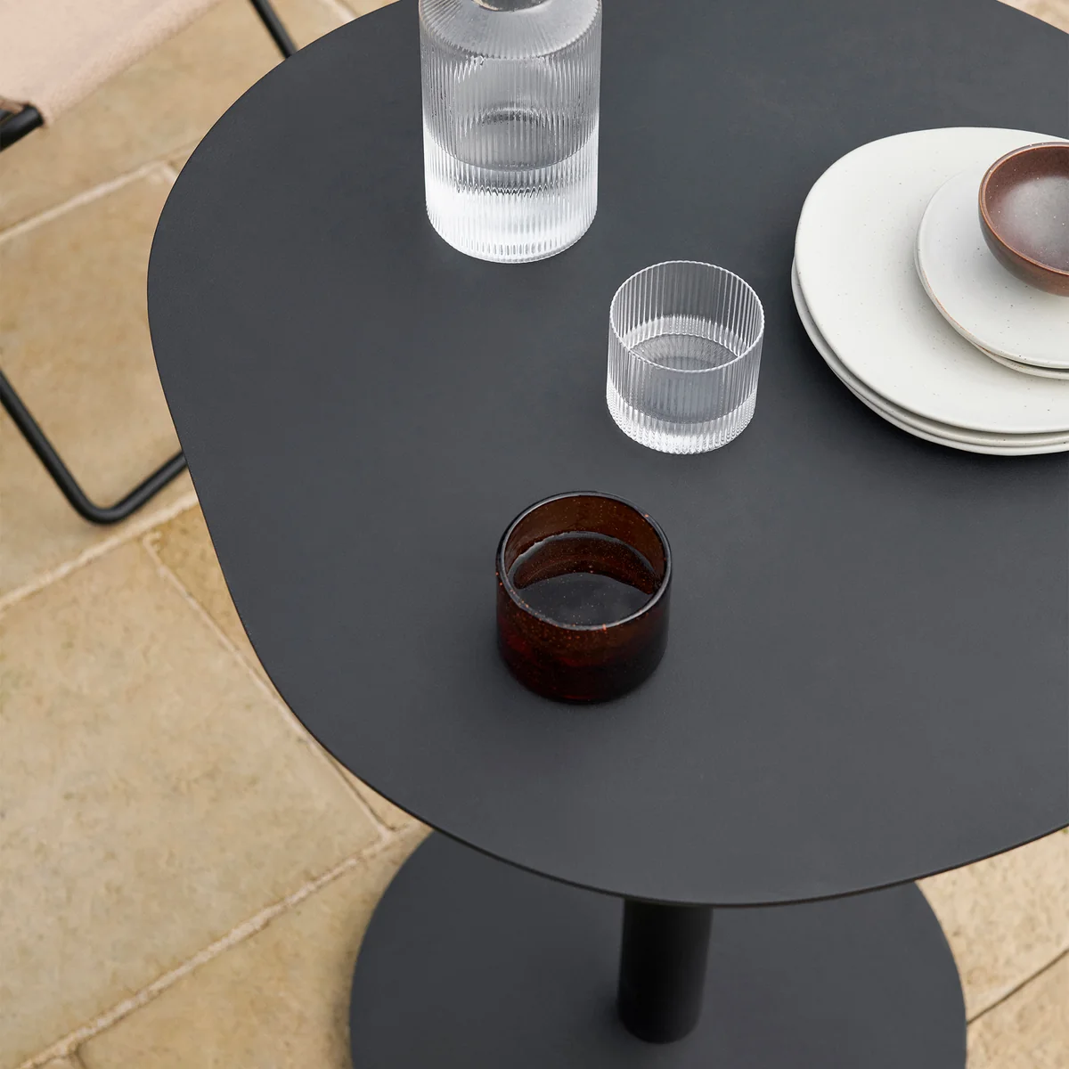 Ferm Living - Pond Bistrotisch Ø 64 cm, schwarz