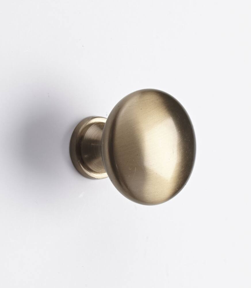 Peerless Contemporary Round Metal Knobs for Cabinets and Drawers, Champagne Bronze, 1-1/4-in, 2-pk