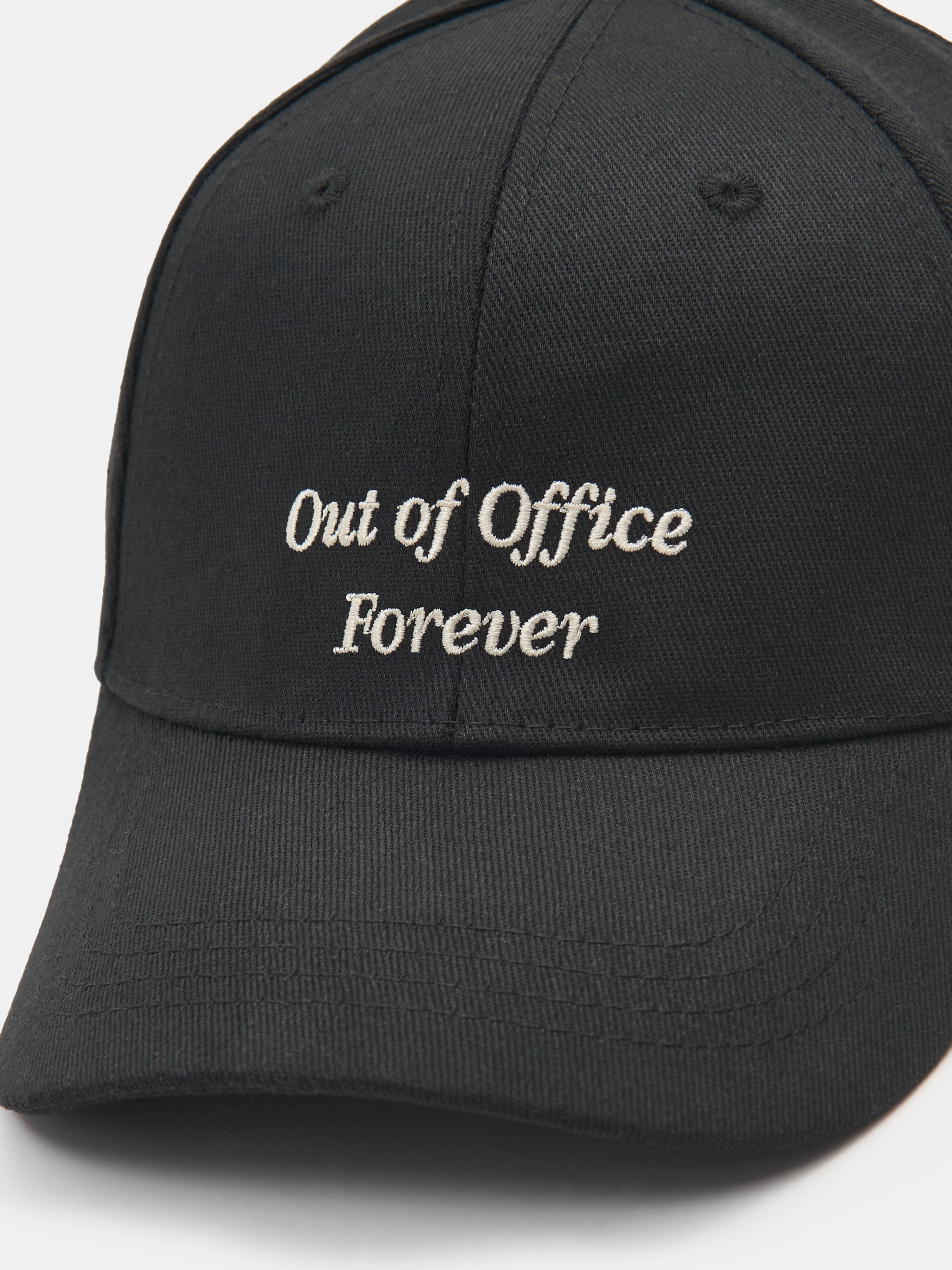 Bawełniana czapka baseballowa z haftem Out of Office Forever
