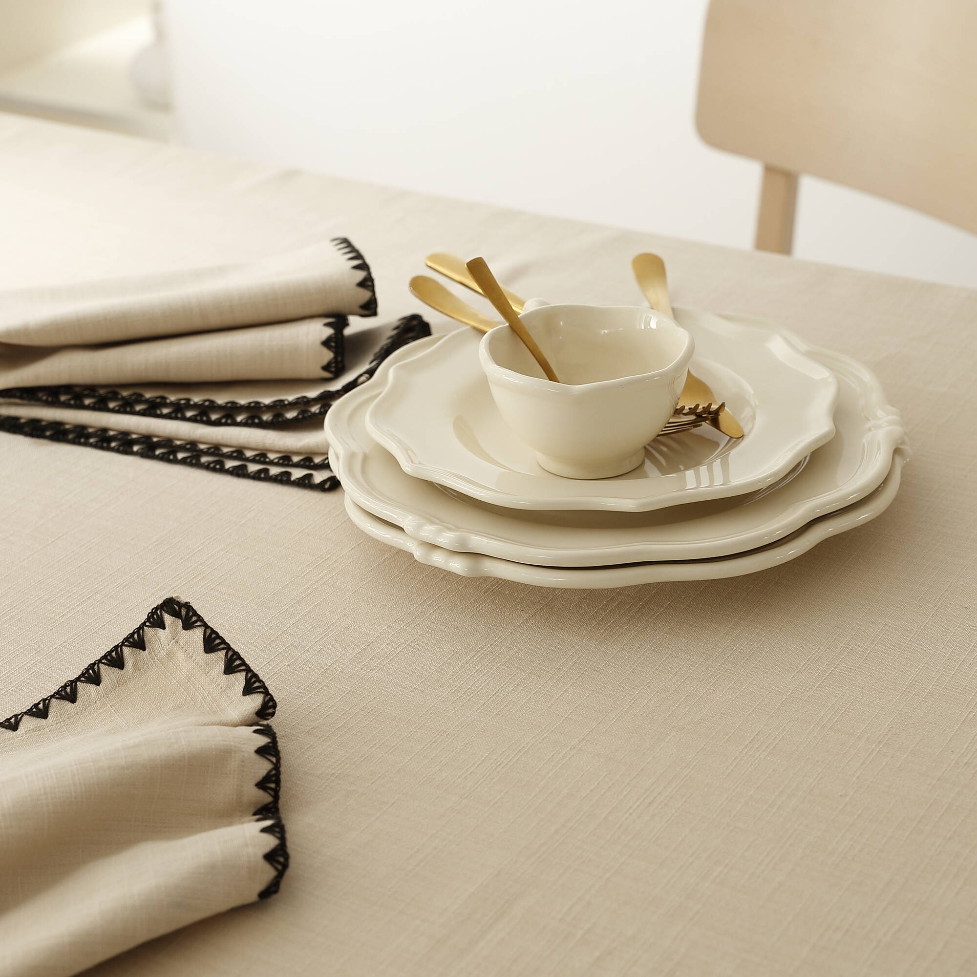 Nappe unie coton finition fantaisie