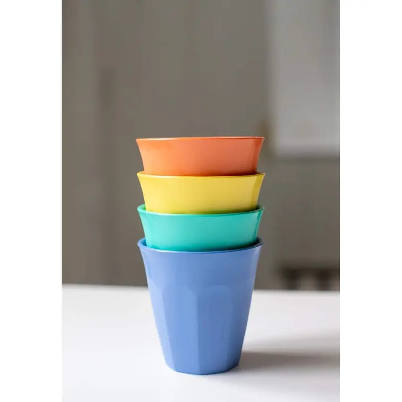 Becher Nora