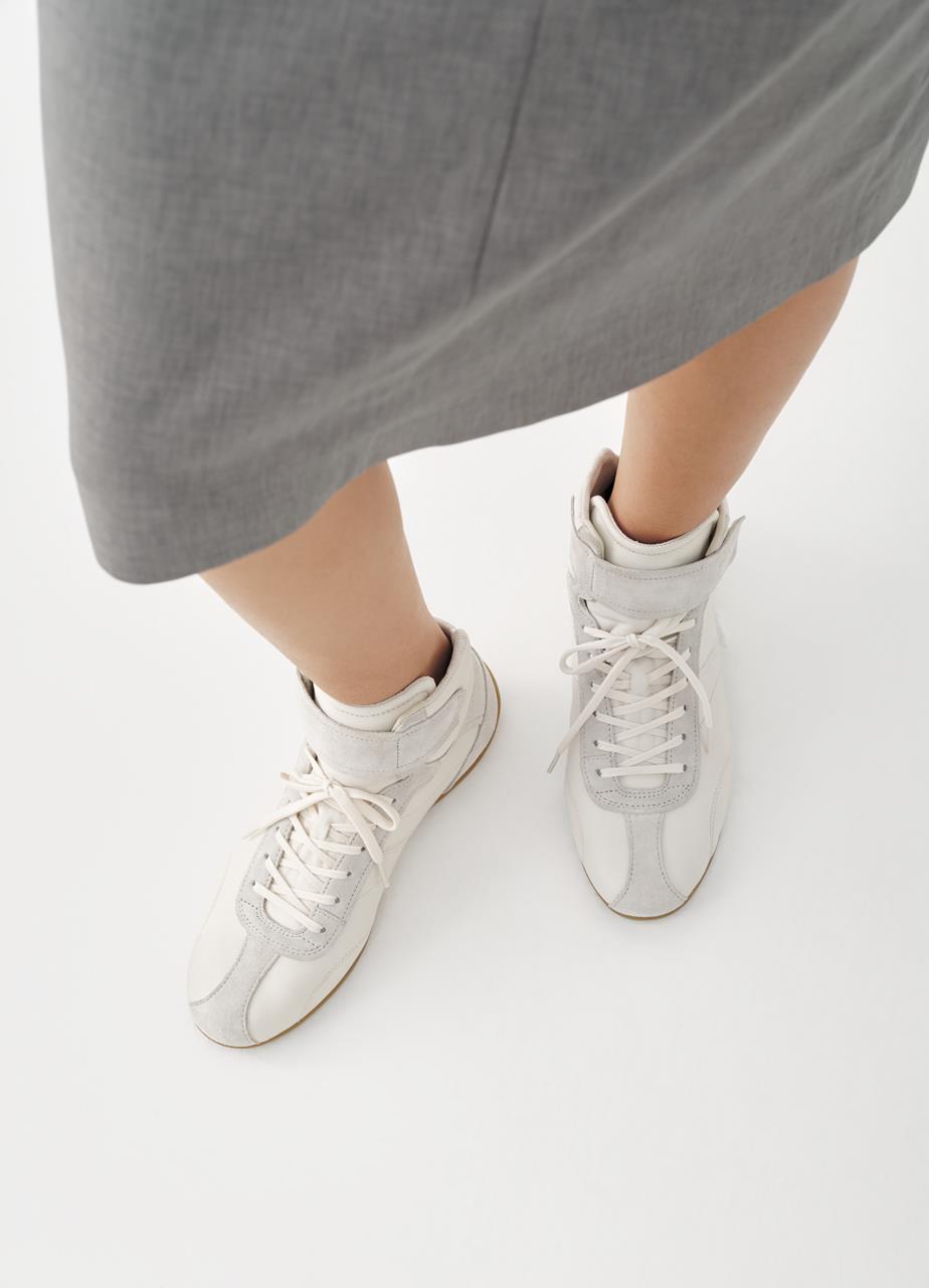 Hollie Sneakers