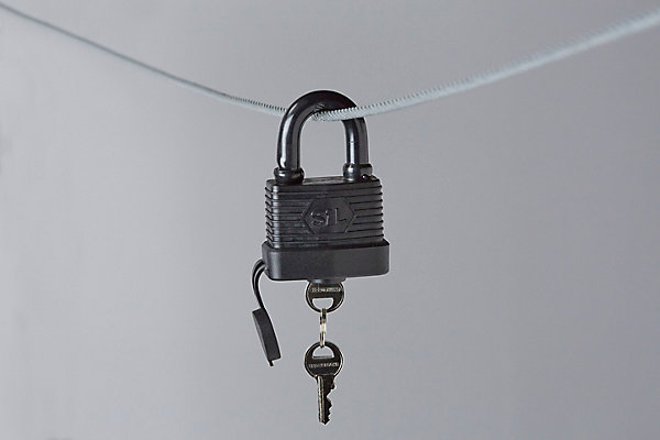 Cadenas à clé Smith &Locke en acier laminé anse ouverte l.55 x H 38 mm