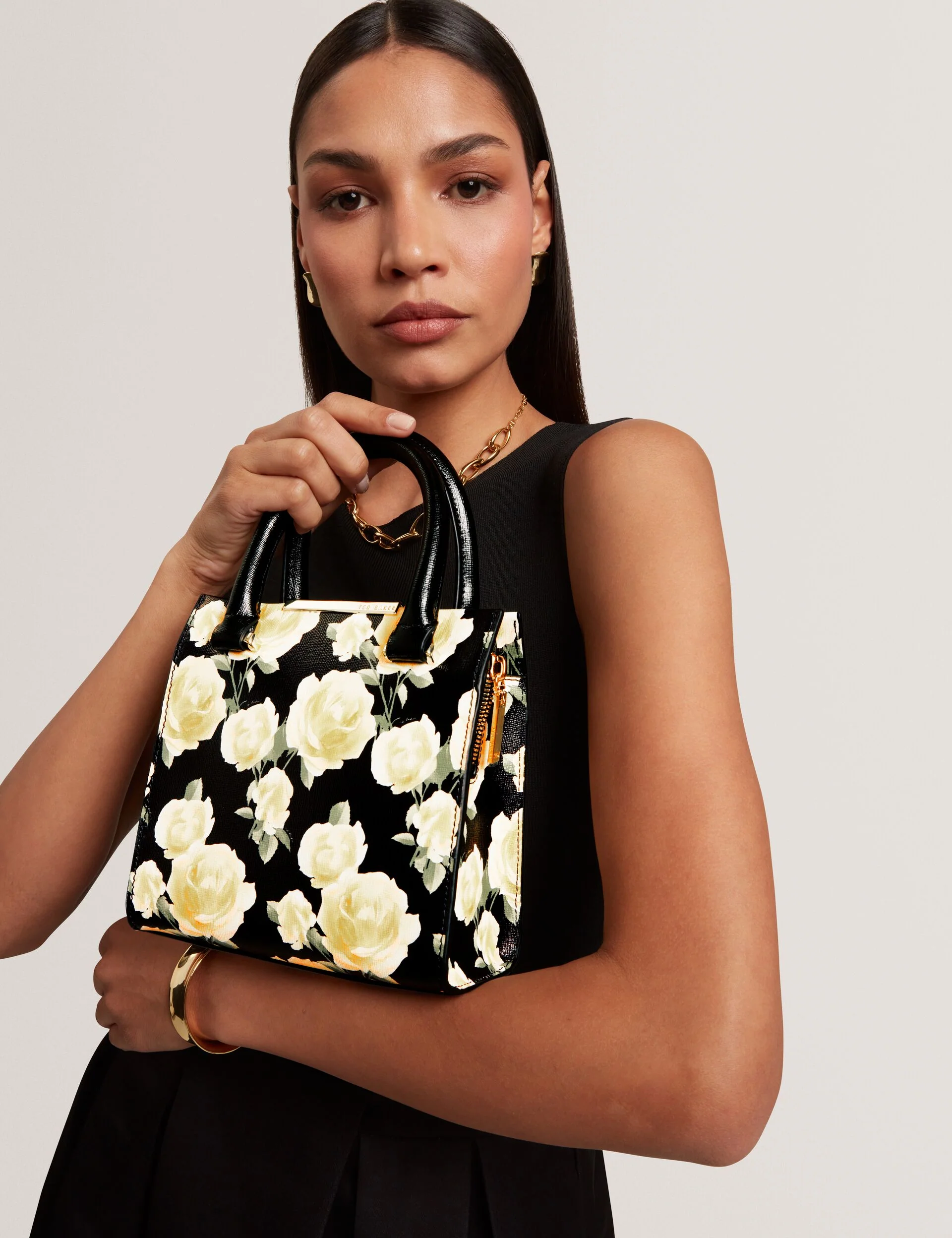 RENNIIA | BLACK