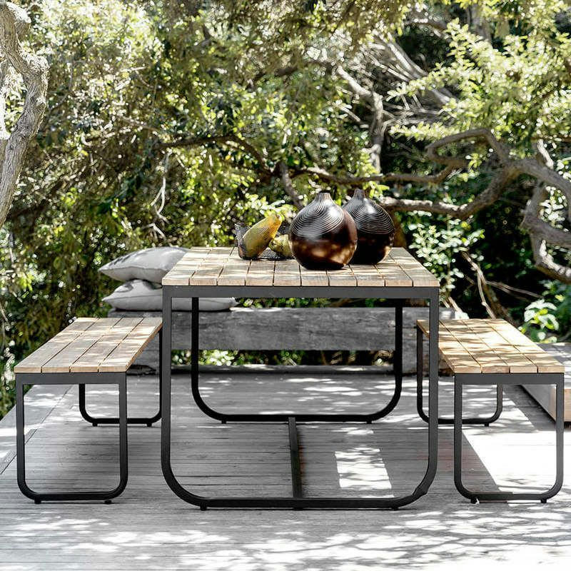TABLAS - Ensemble table de jardin avec bancs