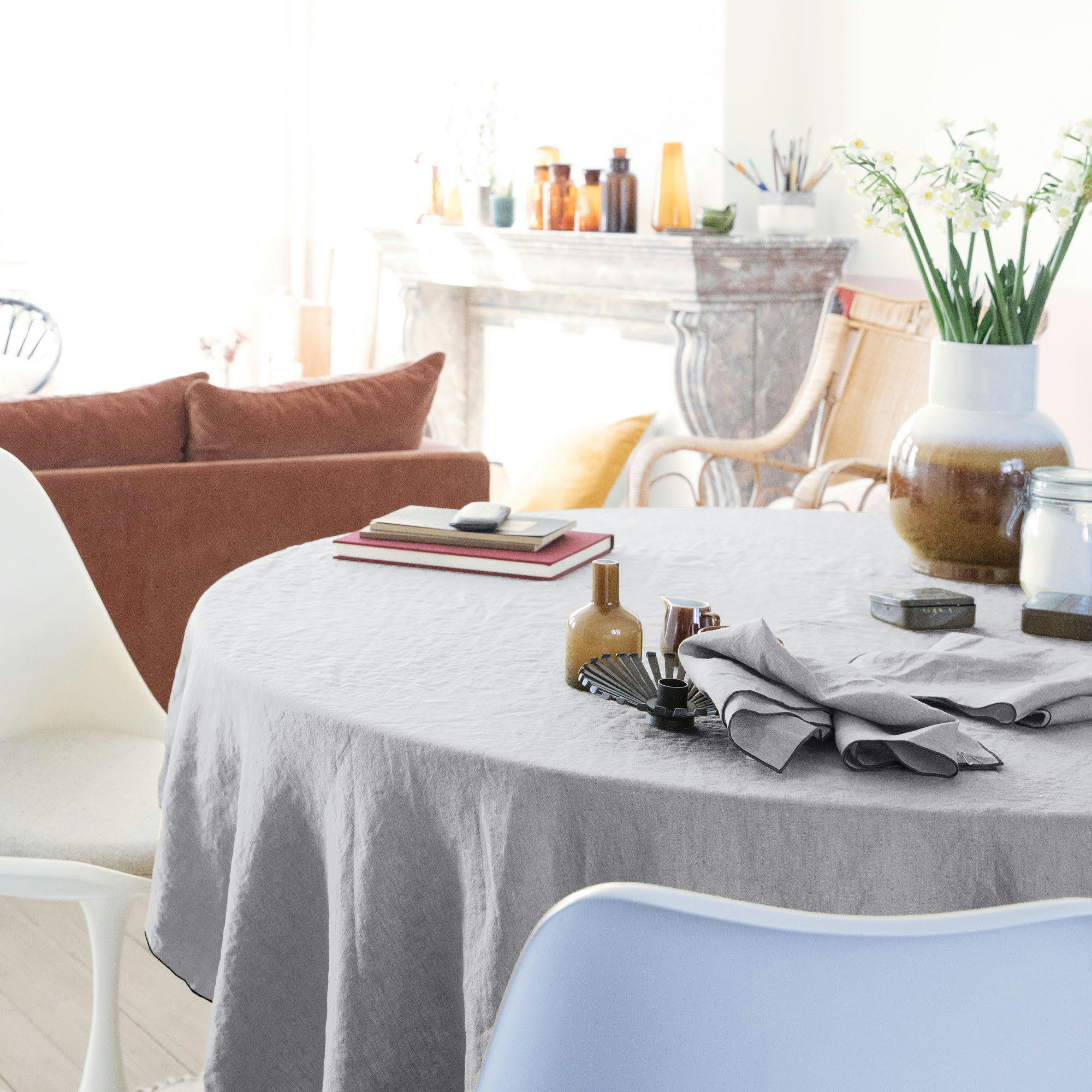 AUTOUR DU LIN - Nappe en lin lavé 170x250cm Gris Argent -gris Foncé