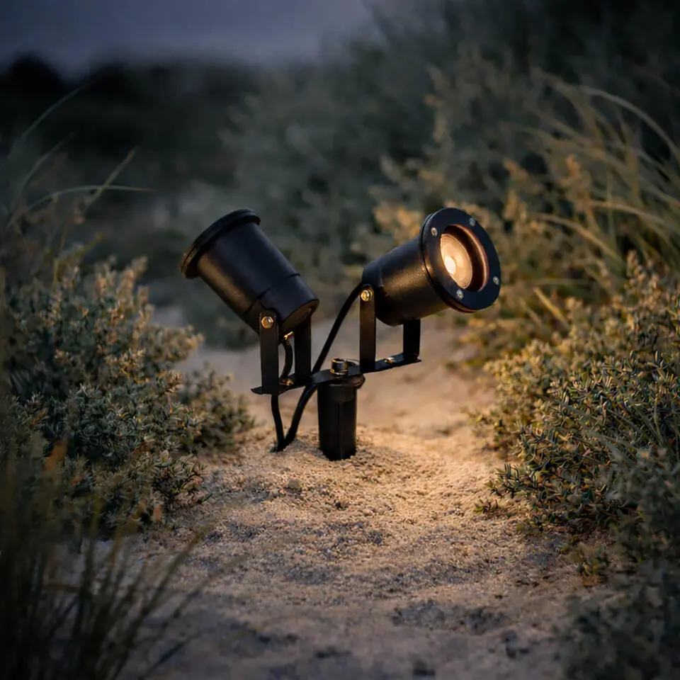 Qazqa tafellamp met glas basic zwart gu10