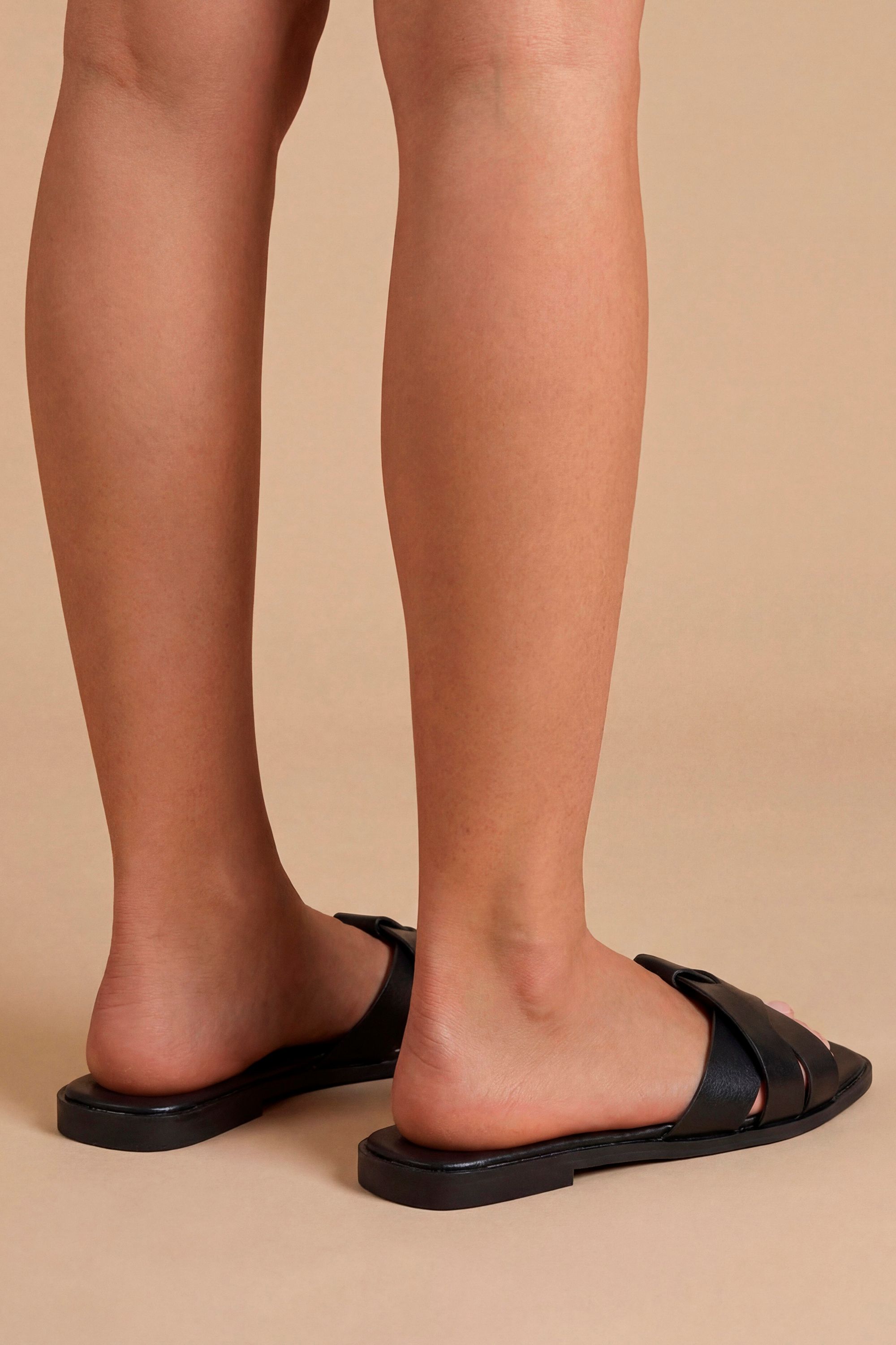 Dorothy Perkins Flossy Faux Leather Interwoven Flat Sliders