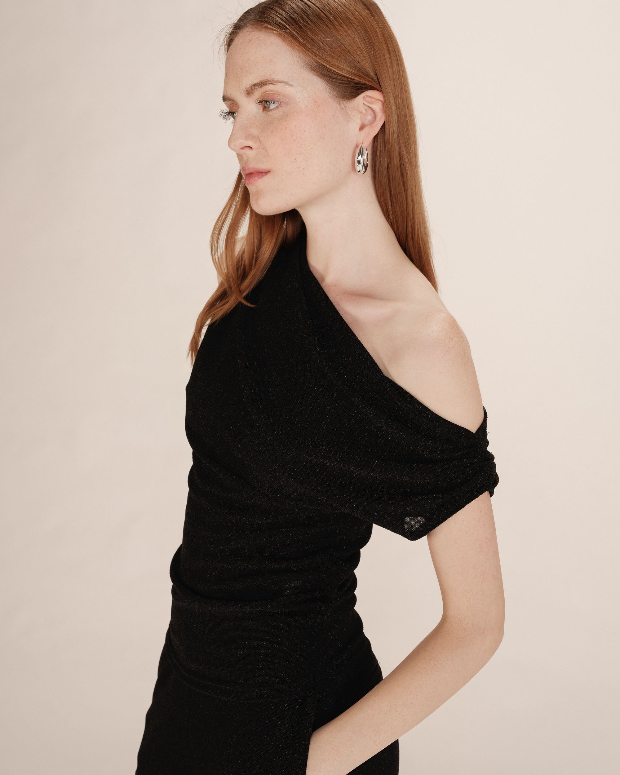 Top asymetrique en lurex noir Thao