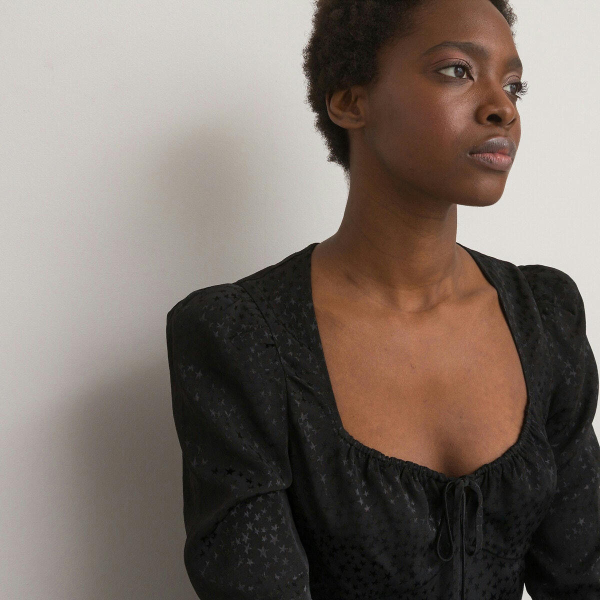 Blouse décolleté cœur, manches longues