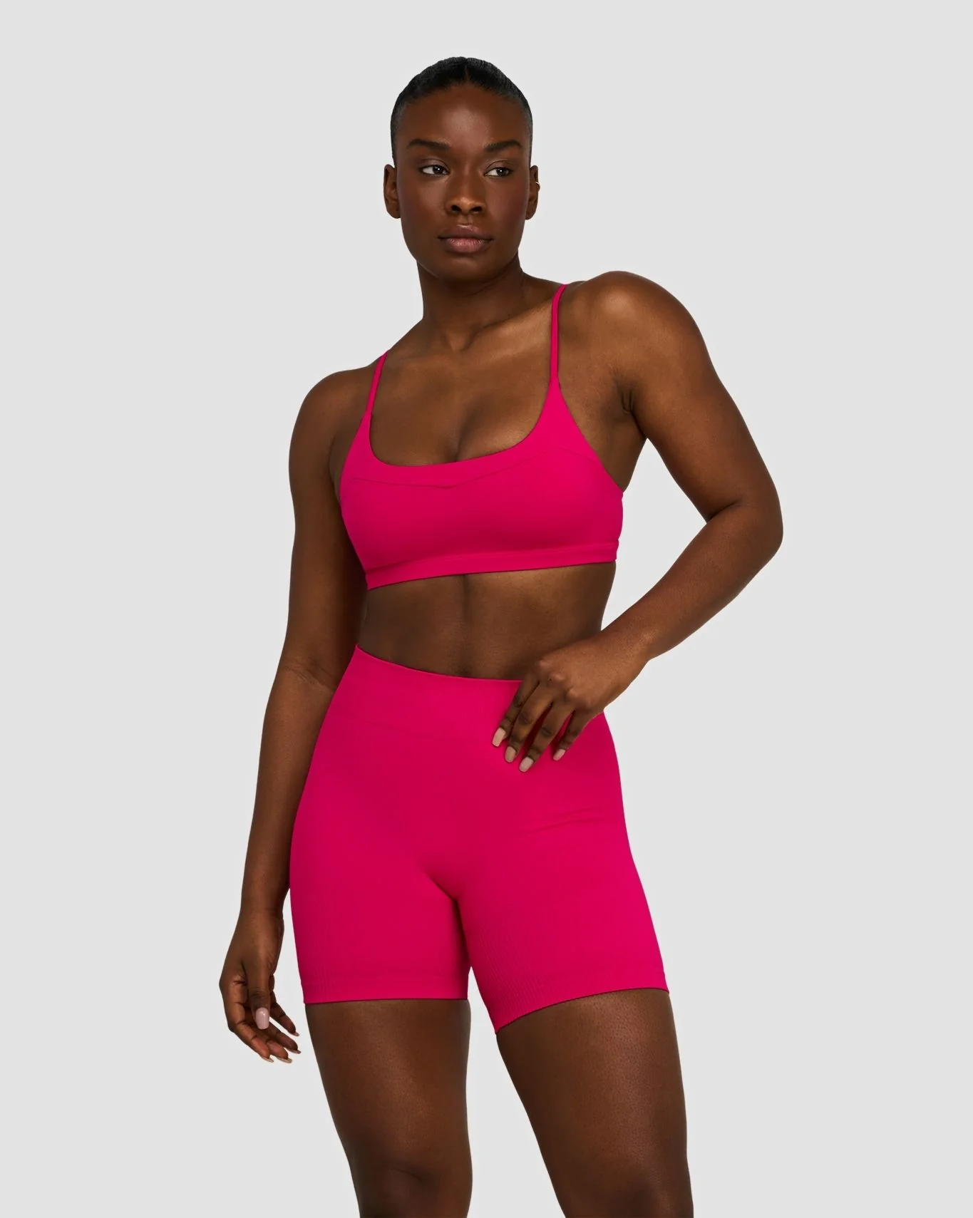 Elevate™ Sculpting Seamless Scoop Neck Bra | Strawberry