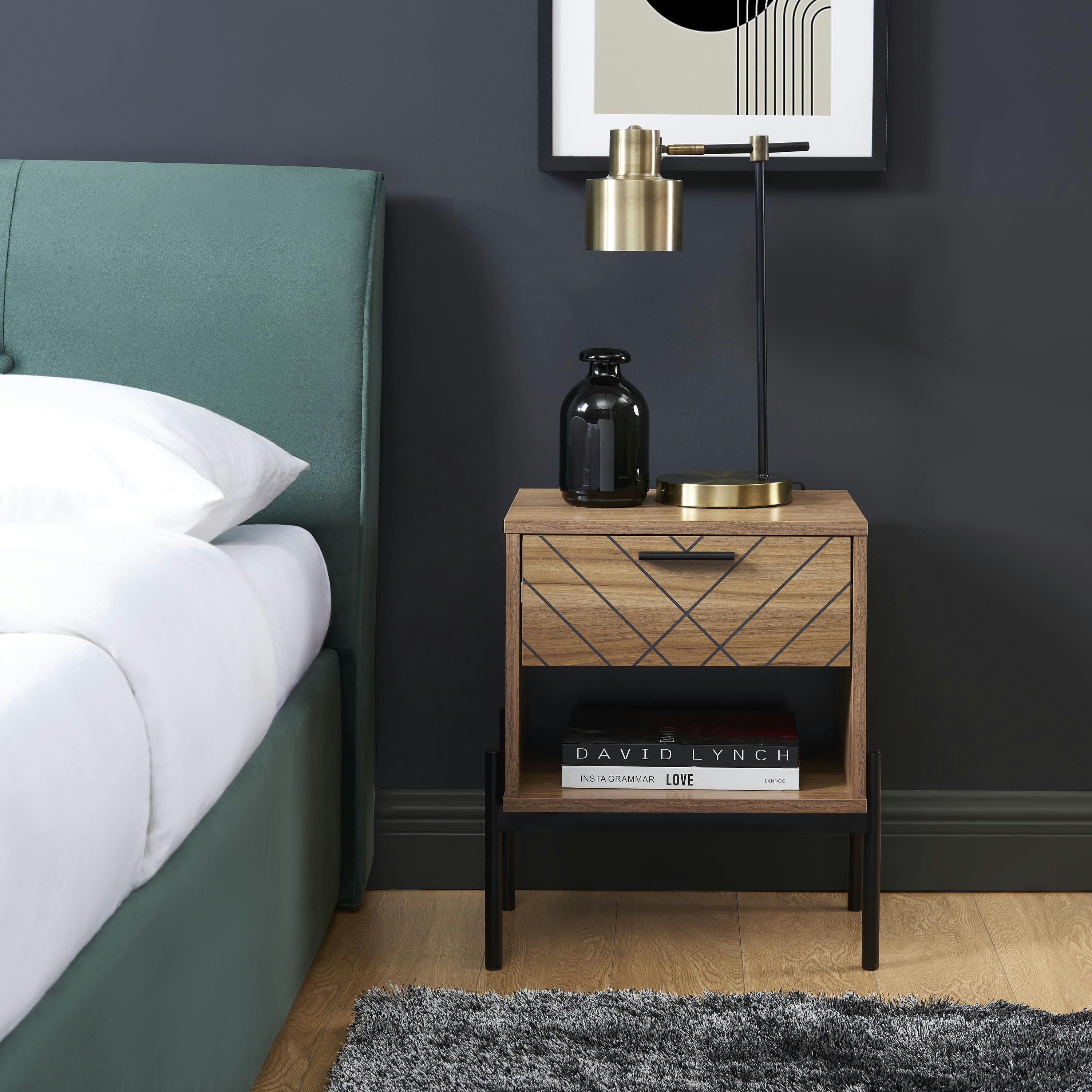 GEOMA - Table de chevet  effet chêne foncé et motifs 1 tiroir