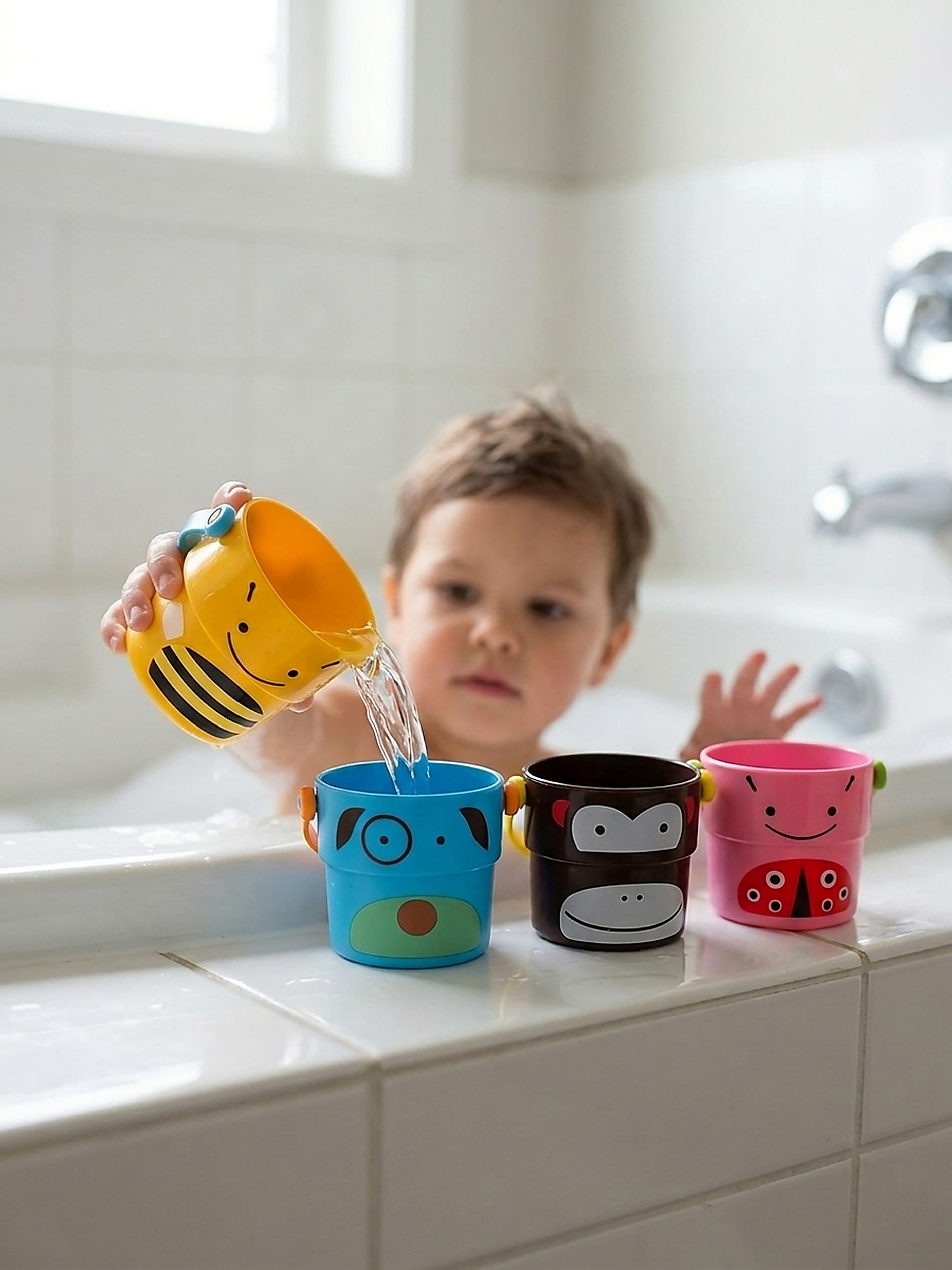 Zestaw wiaderek do zabawy w wodzie 4 pack