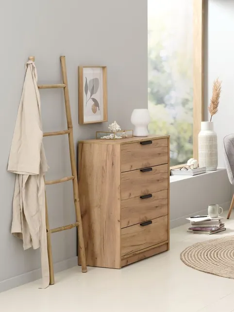 Kommode JENSLEV 4 skuffer vild natur egefarve