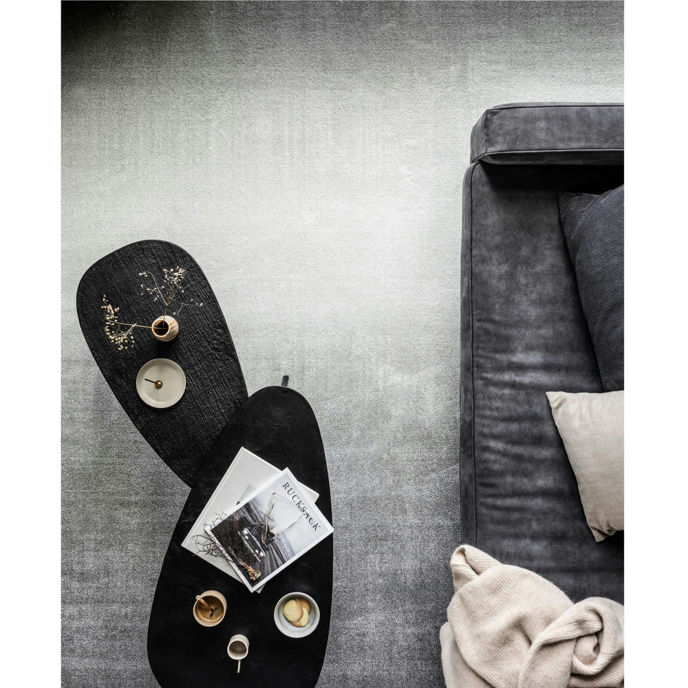 TRIANGLE - 2 tables basses en métal noir