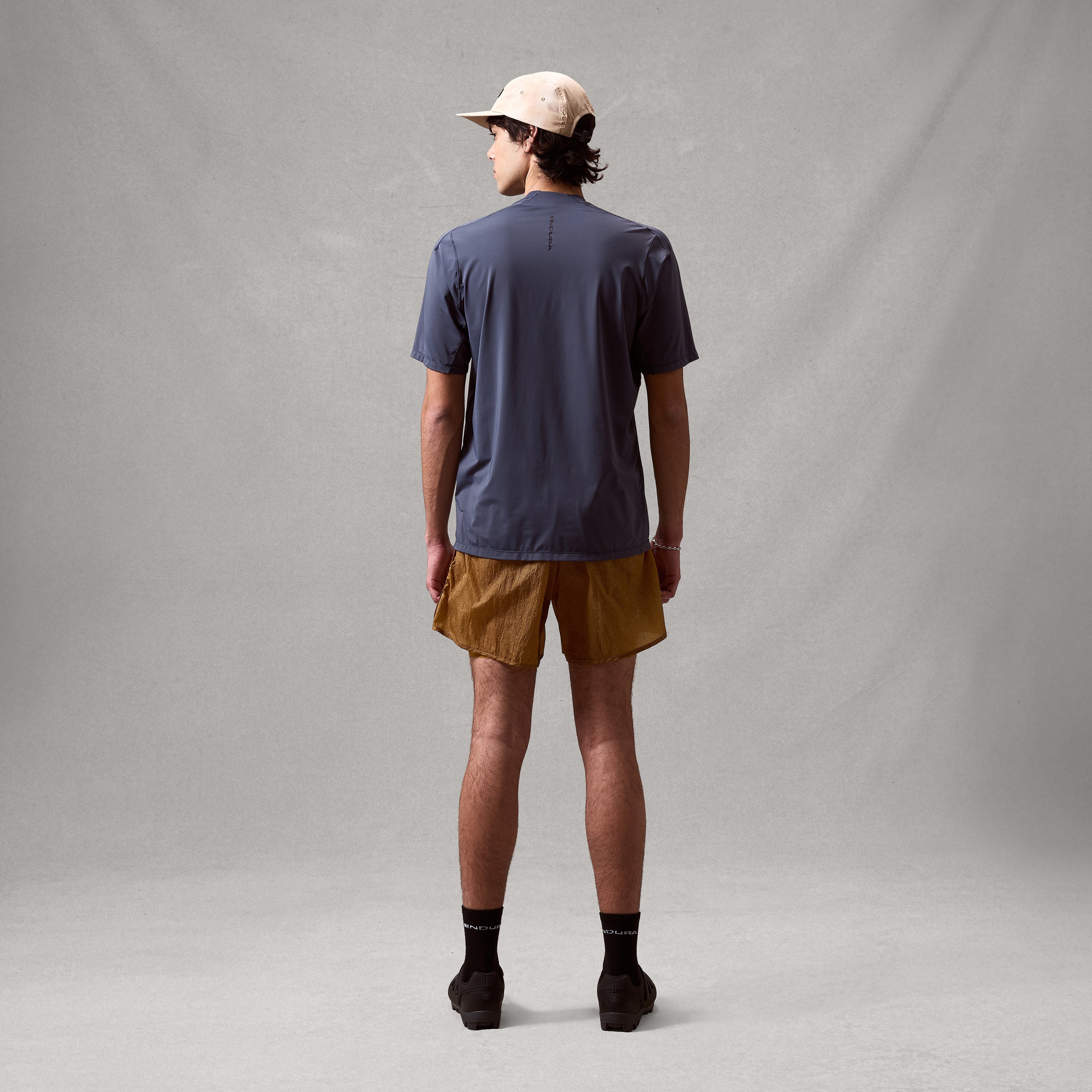 Men's AllTrack Rout S/S Tech Tee - Carbon Grey