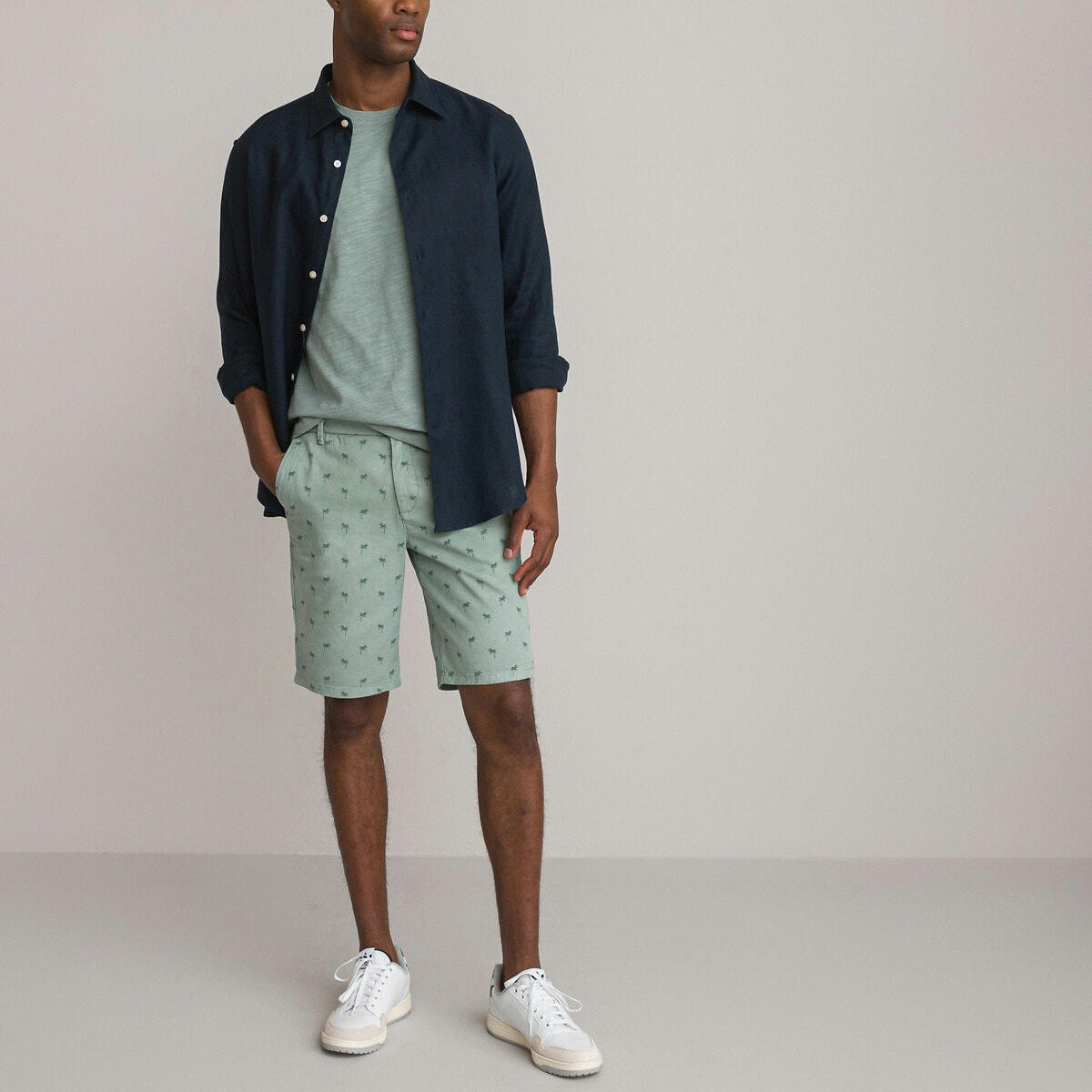 Bermuda chino imprimé palmiers