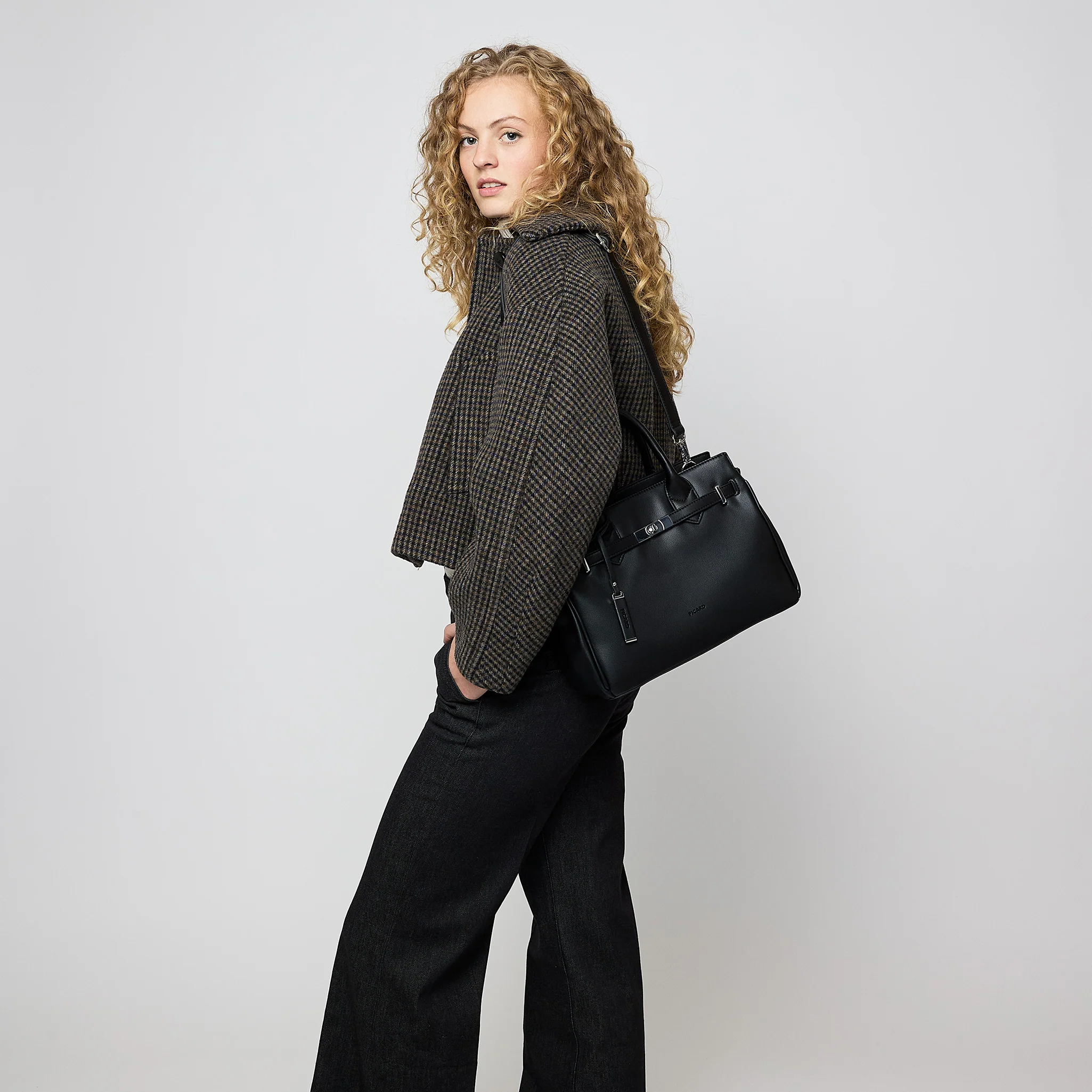 Shopper New York 9679