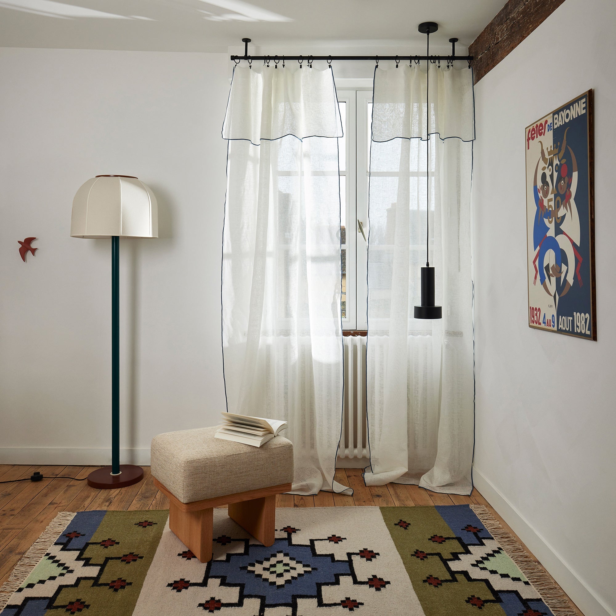 Madura Veiling Shadow hommel puur wit en indigo 145x280 cm