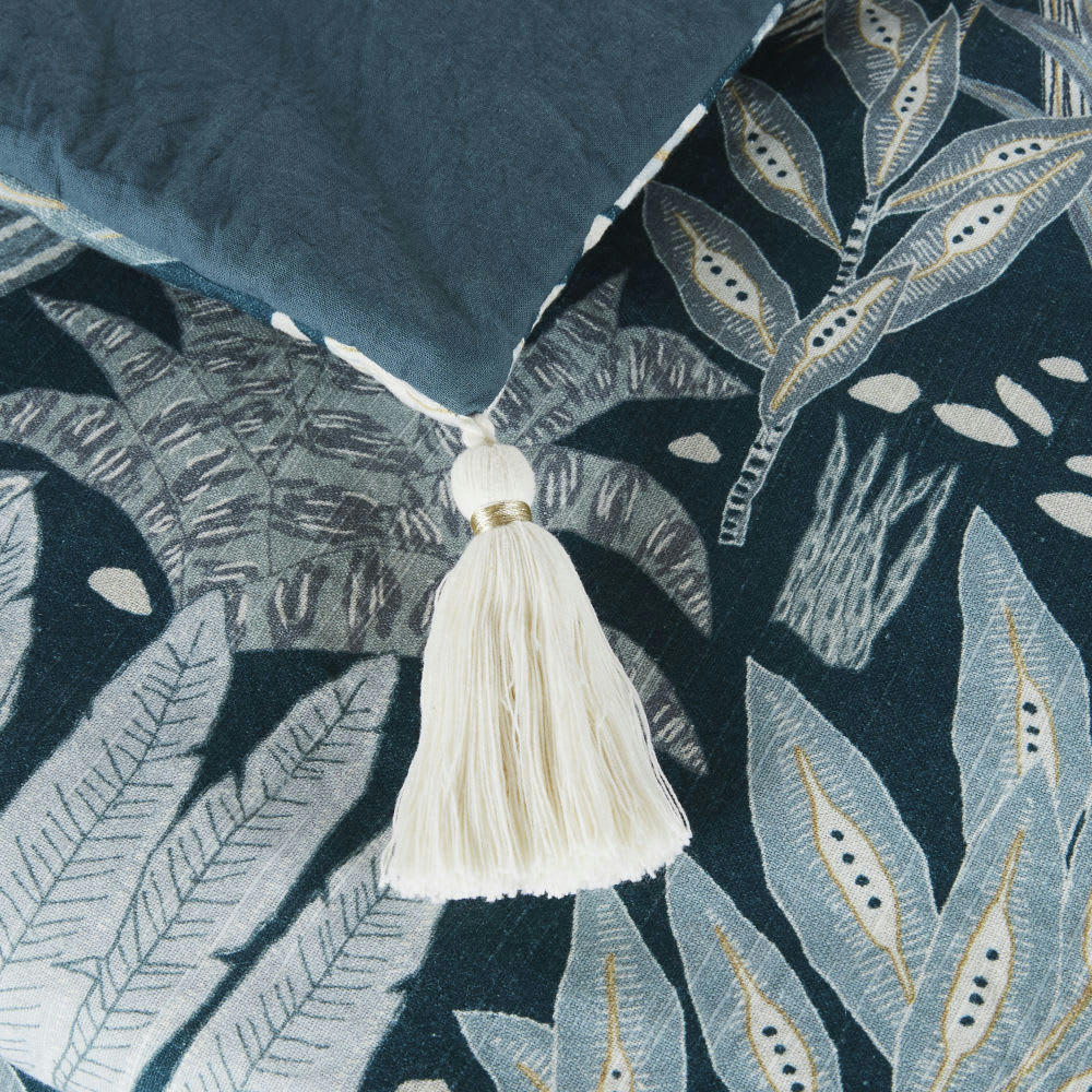 GRIMAUD - Boutis imprimé multicolore avec pompons écru et liens dorés 200x100