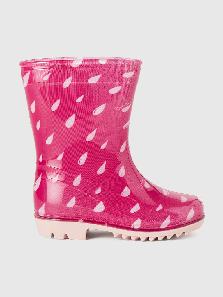 Rubber rain boots