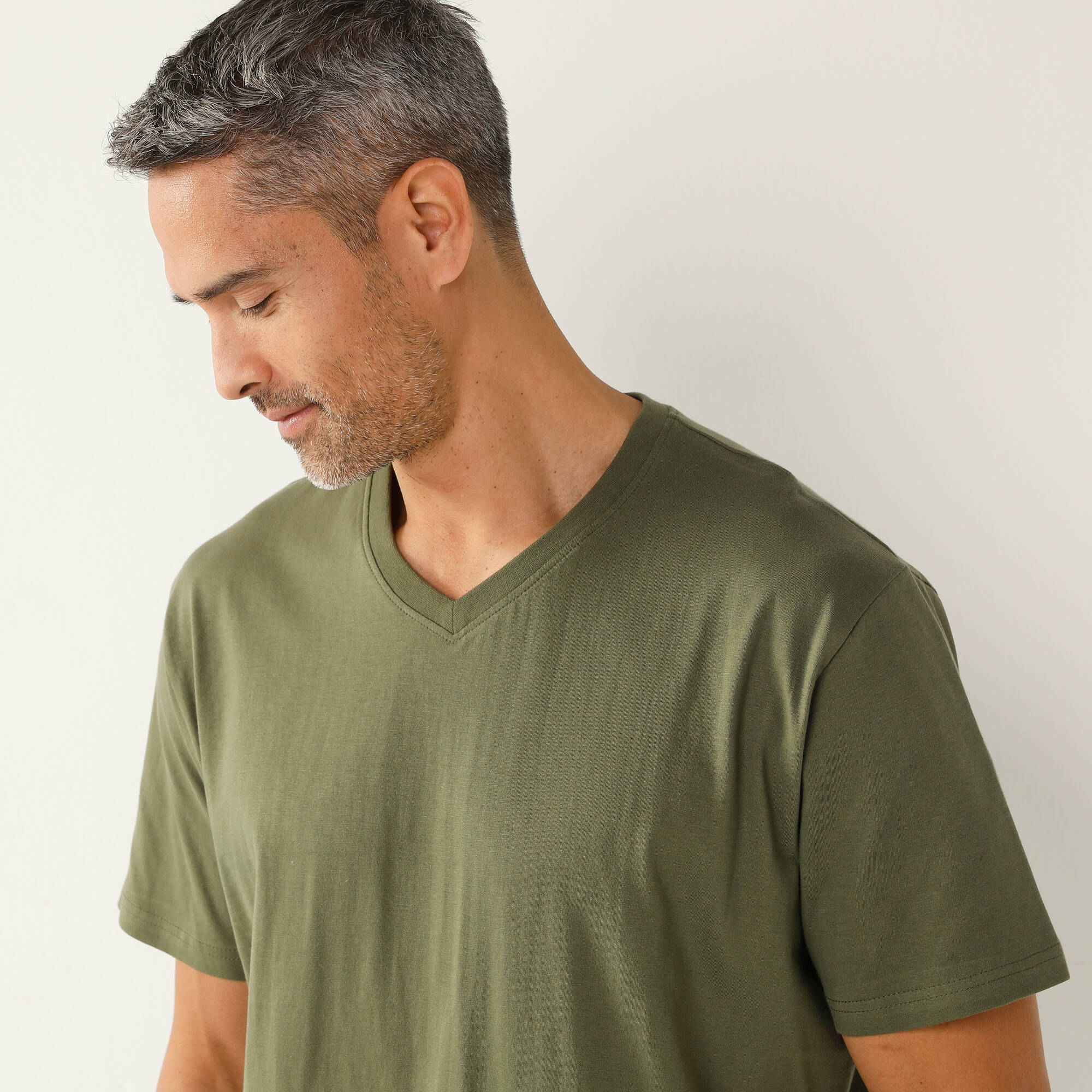 Tee-shirt col V manches courtes