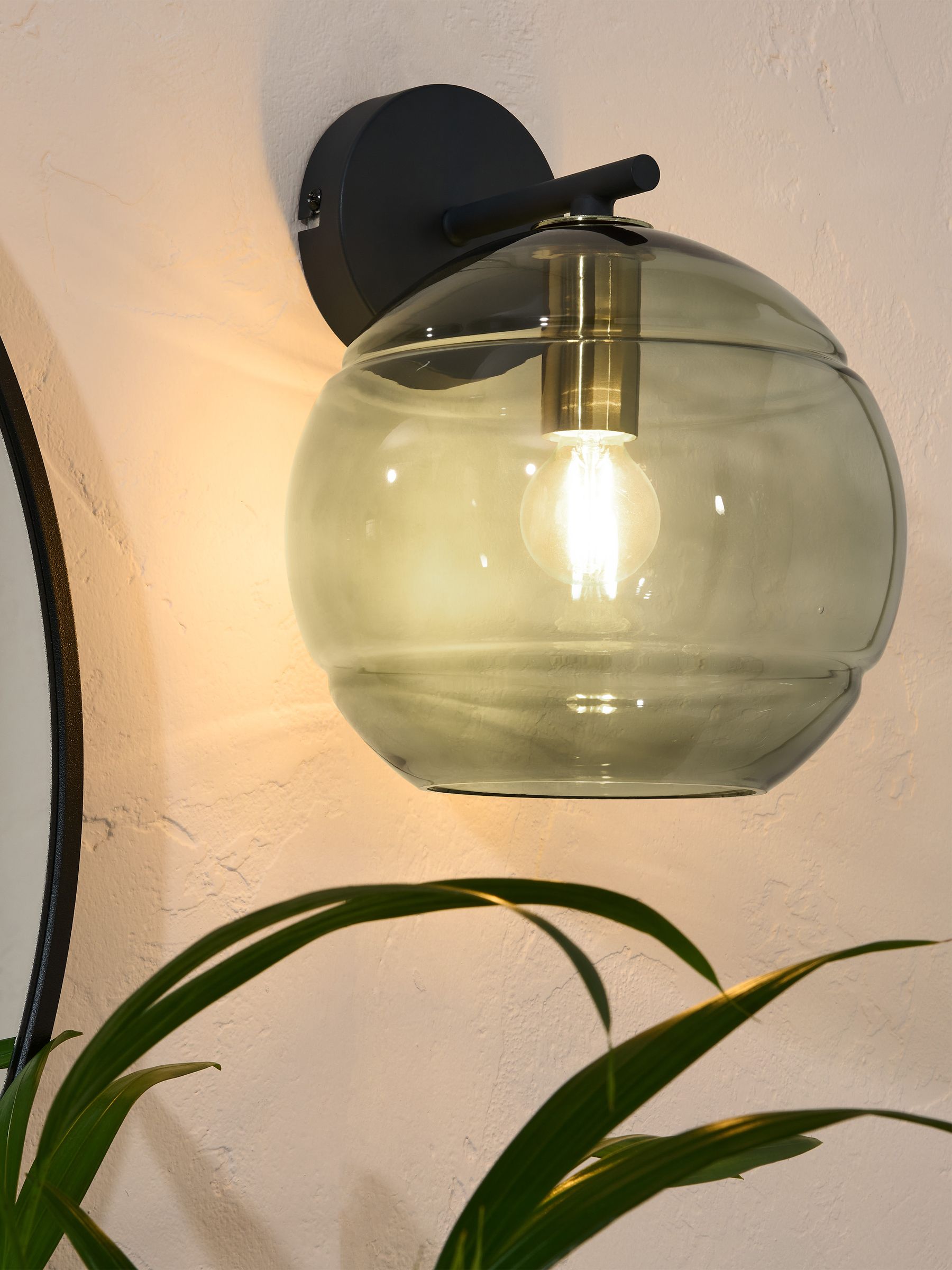 Mika Wall Light in Black/Green