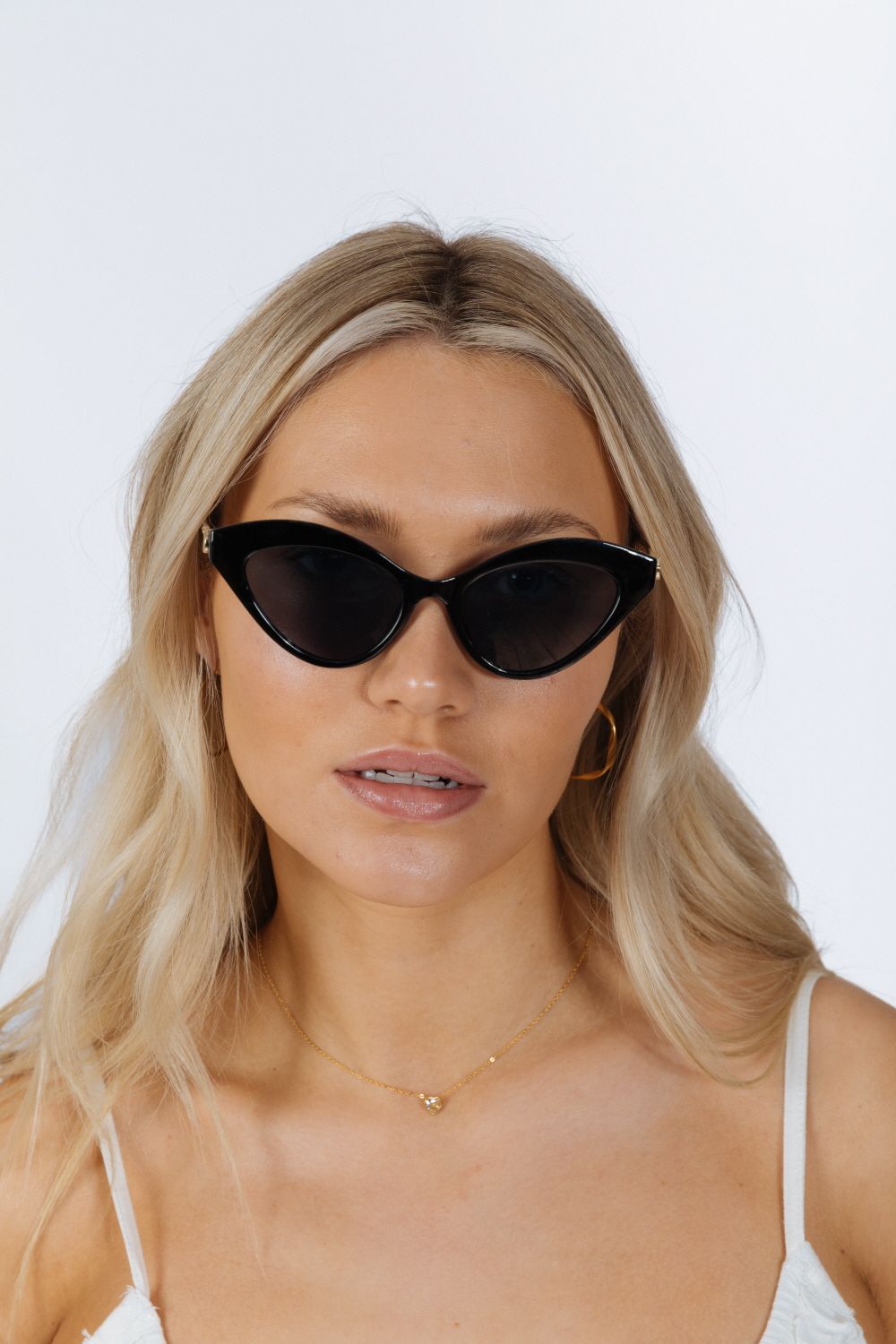 SVNX Cat-Eye Sunglasses in Black