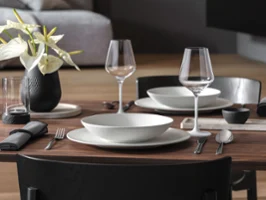 DINNERWARE
