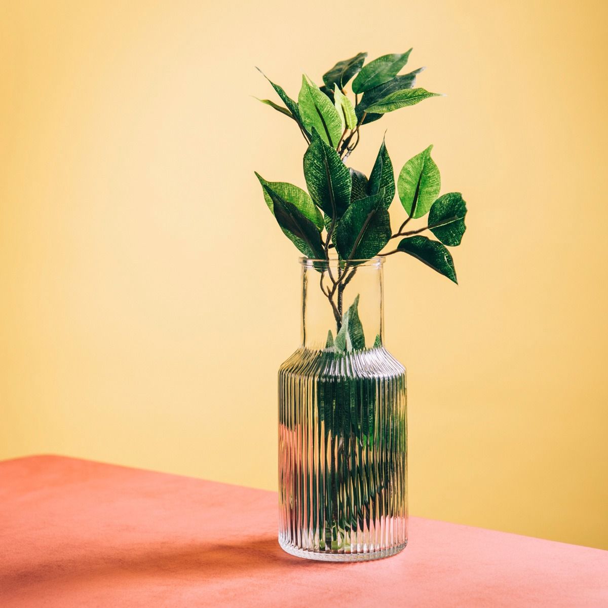 Wazon TOLLE szklany prążkowany transparentny 10x22 cm