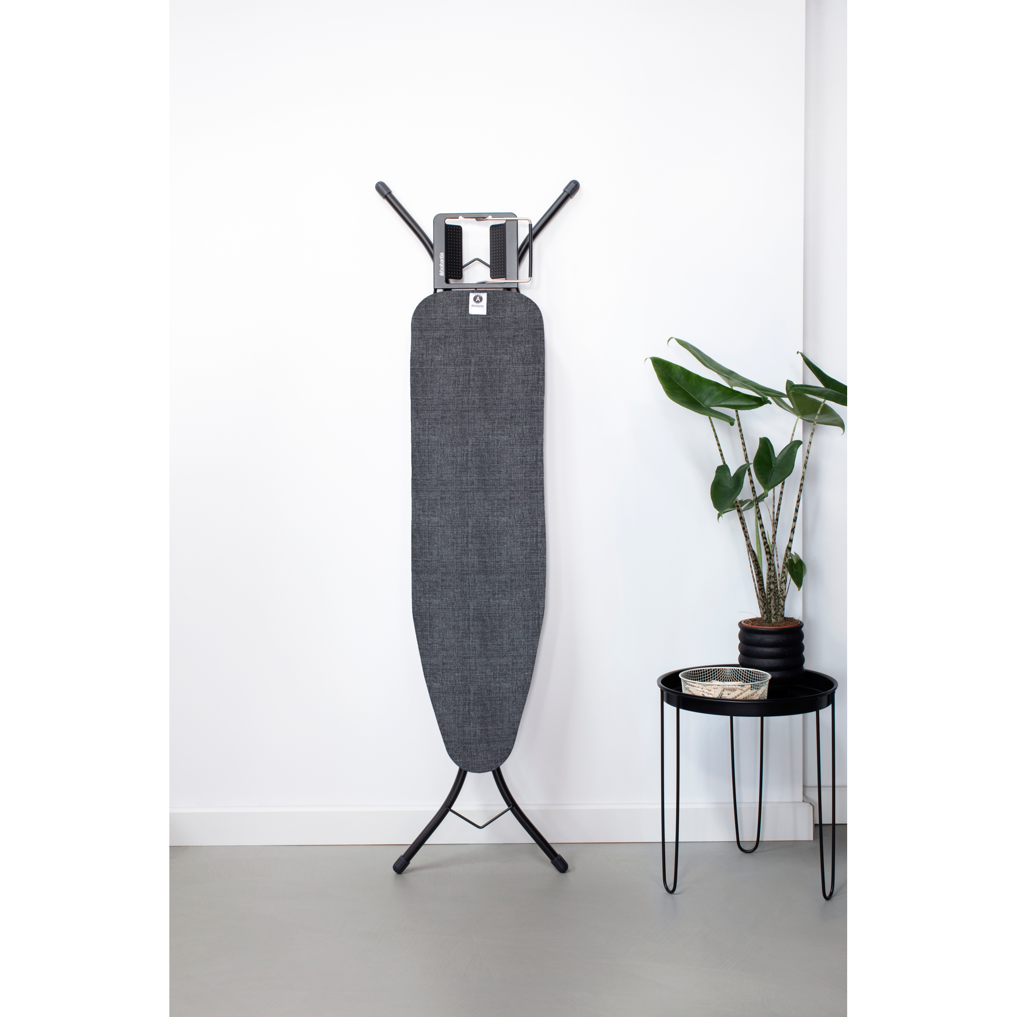 Brabantia Strijkplank A, 110x30 cm, strijkerhouder - Denim Blue