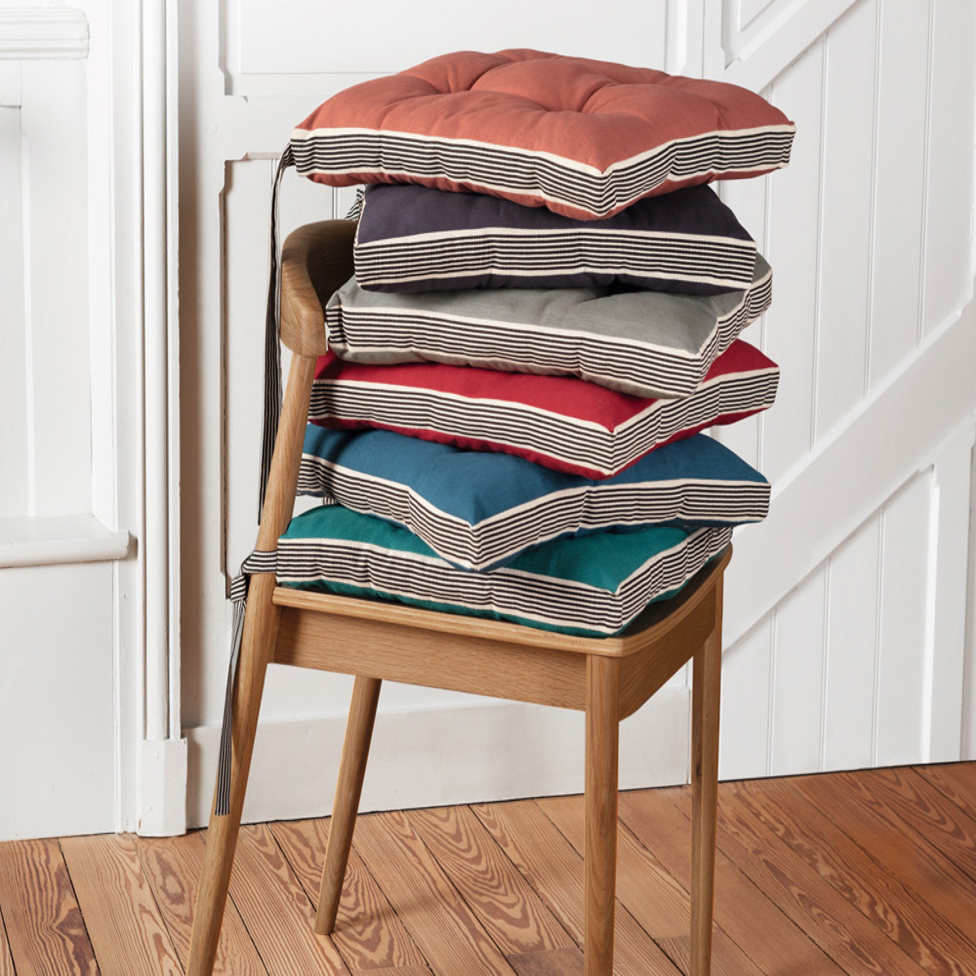 Lot de 4 galettes de chaisesStyle graphique