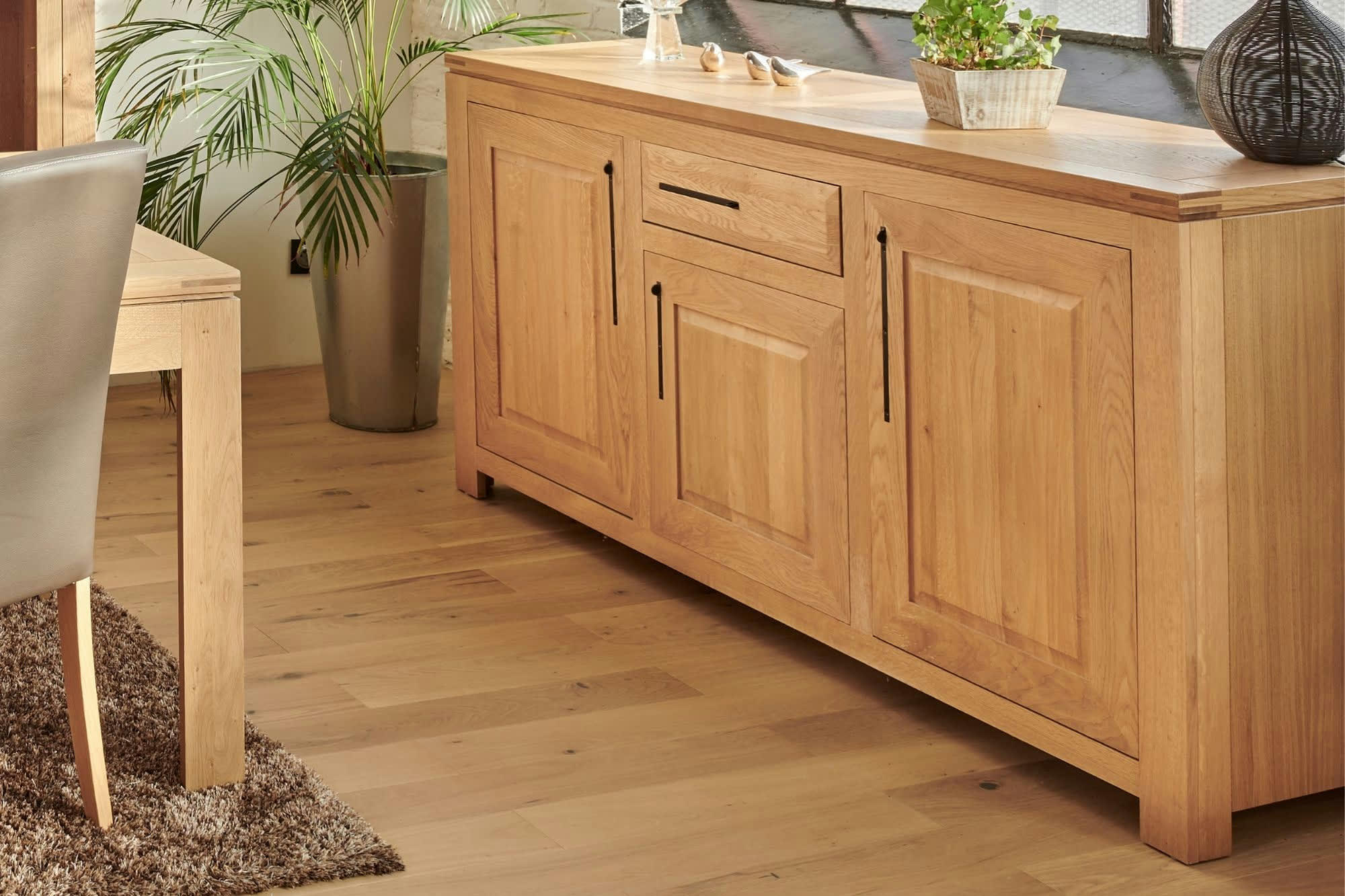 BOSTON - Buffet bas moderne en chêne clair 3 portes 1 tiroir