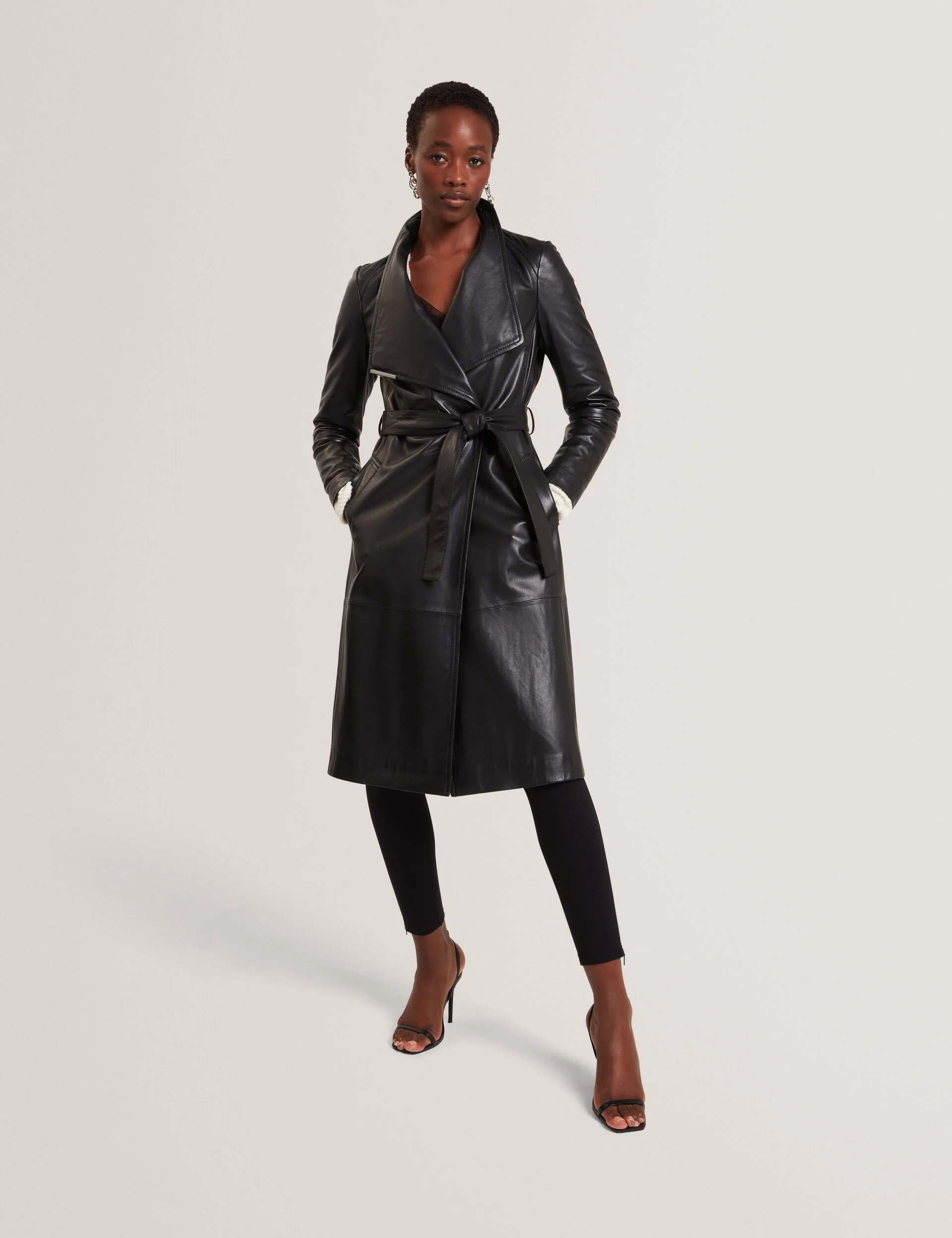 ROSMIA | BLACK