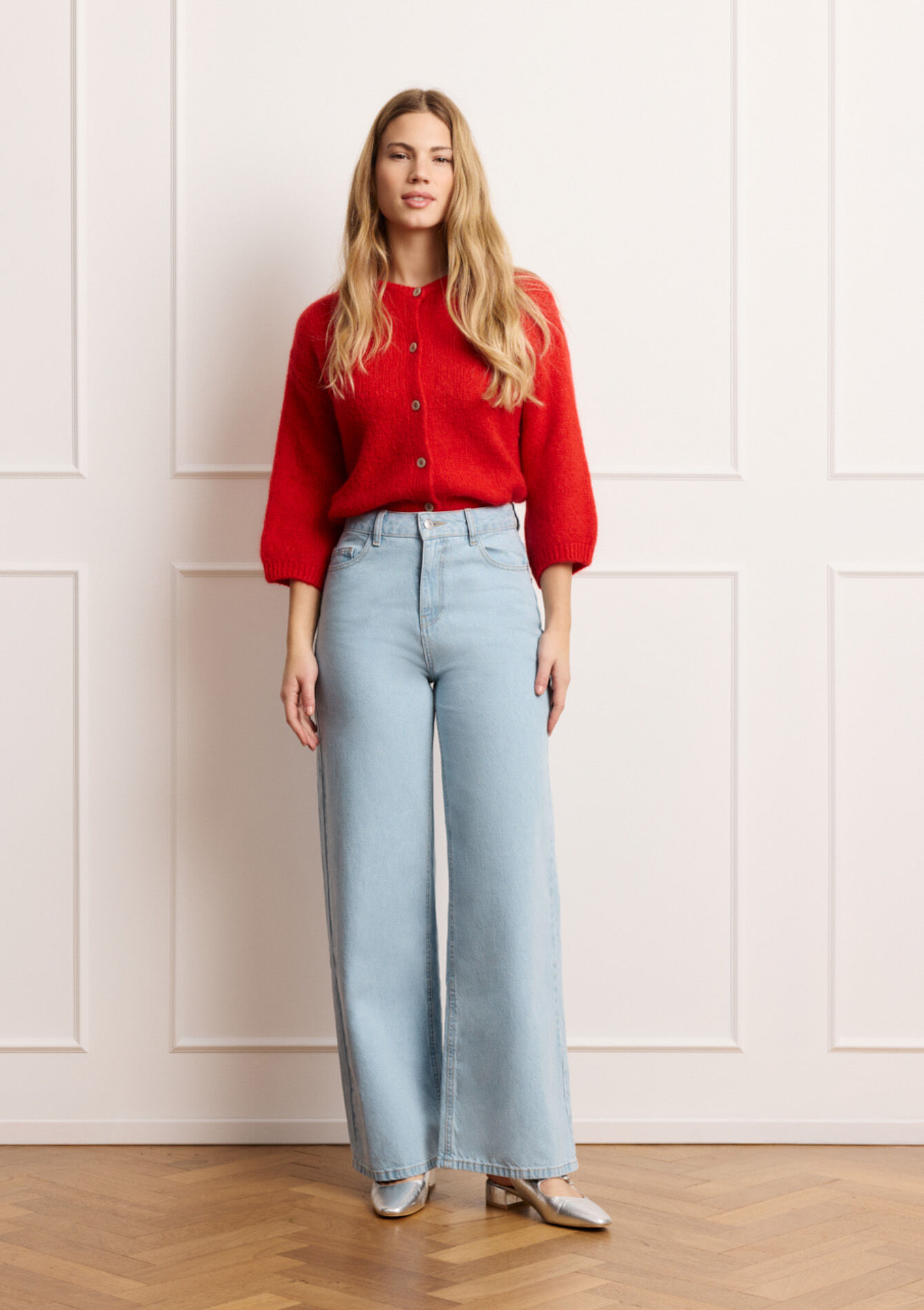 High-waist wide jeans