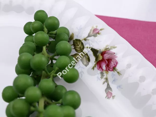 Serwis obiadowy na 12 osób (44 el) Chodzież - Iwona 0026 / B026 BW