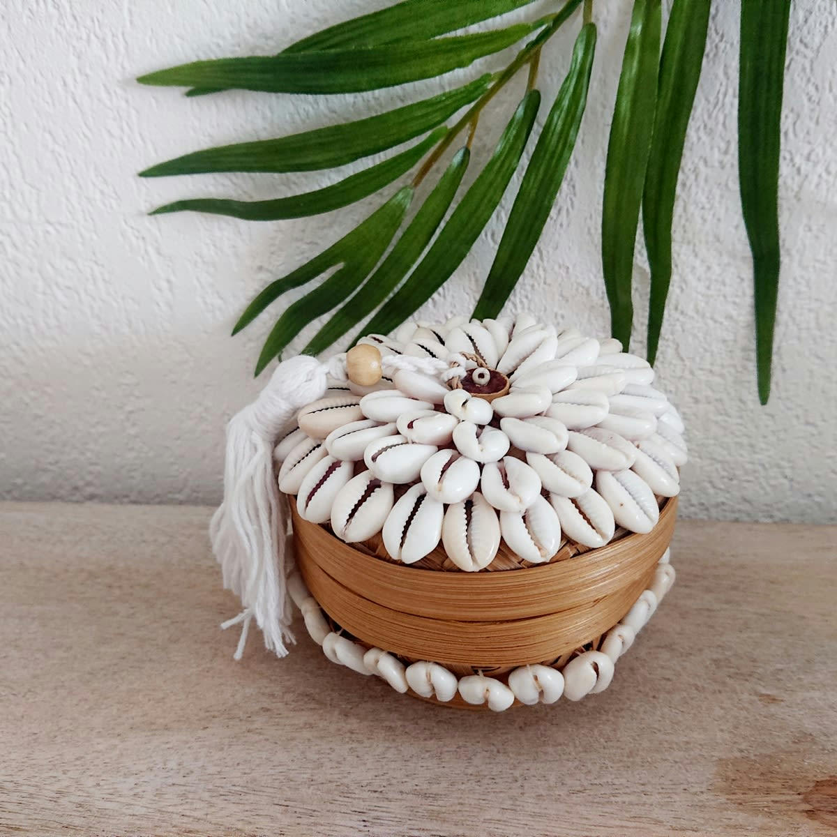 Breeze - Boîte en bambou et coquillages, beige 10x10 cm