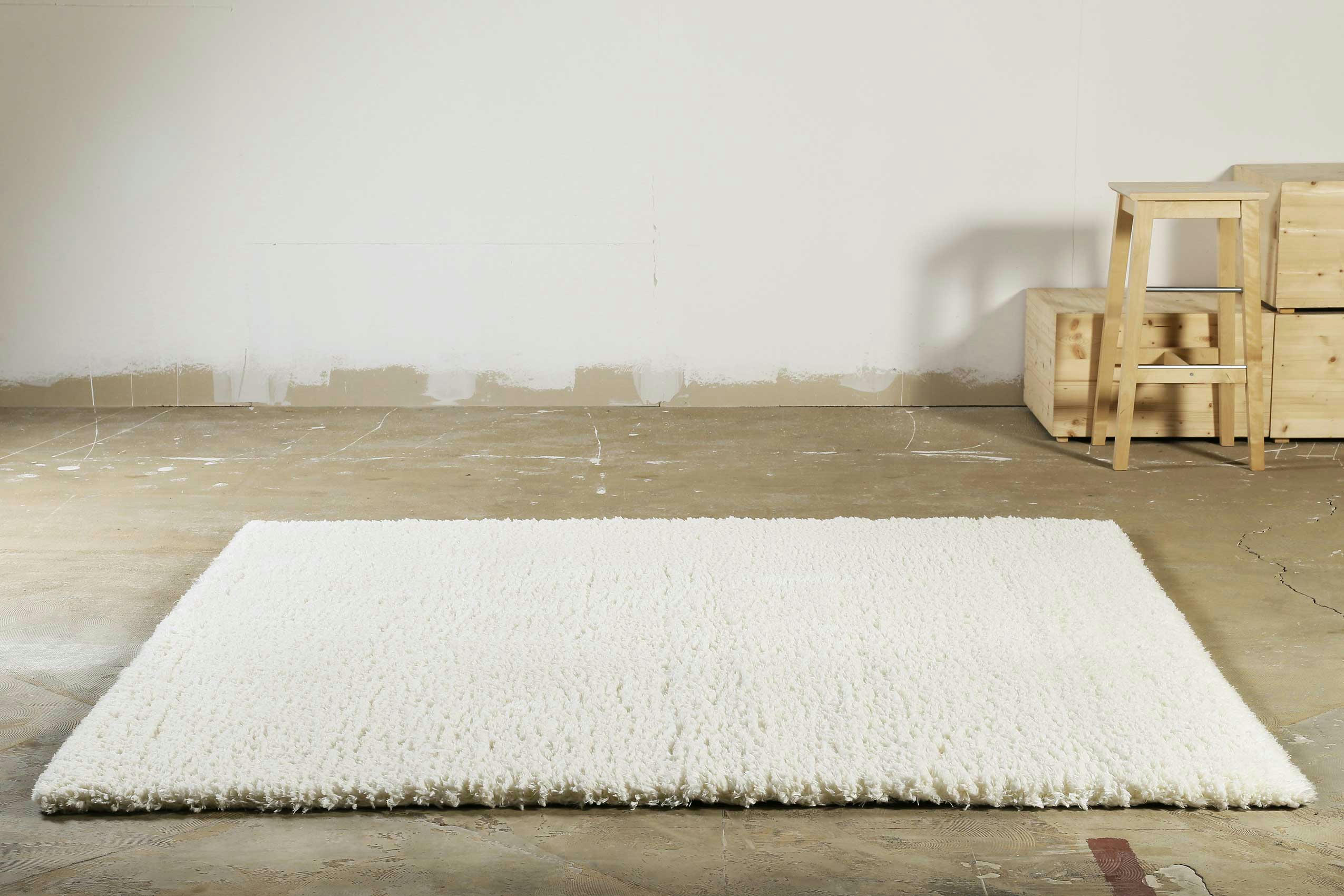 PARMA - Tapis uni très doux à mèches très hautes et denses blanc cassé 170x120