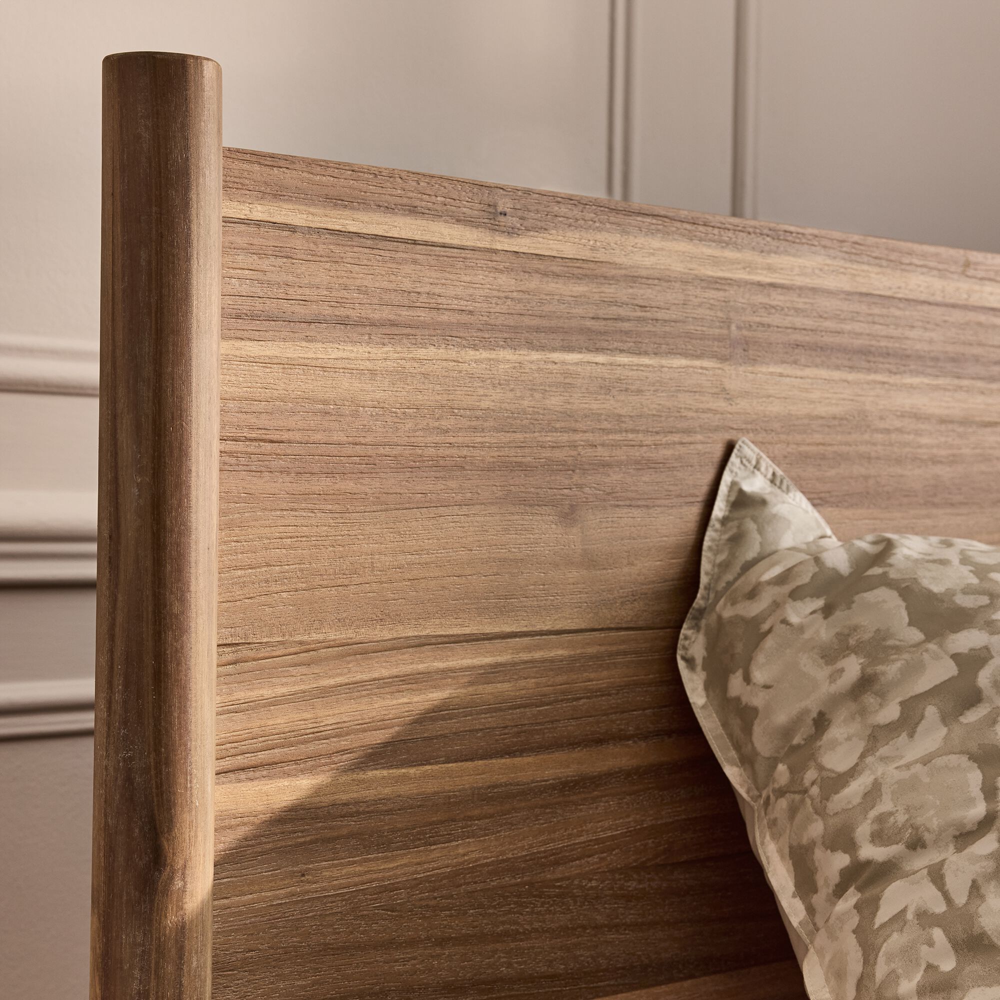 EMILIO - Lit 2 places avec tête de lit en bois d'acacia massif 160x200cm - bois clair