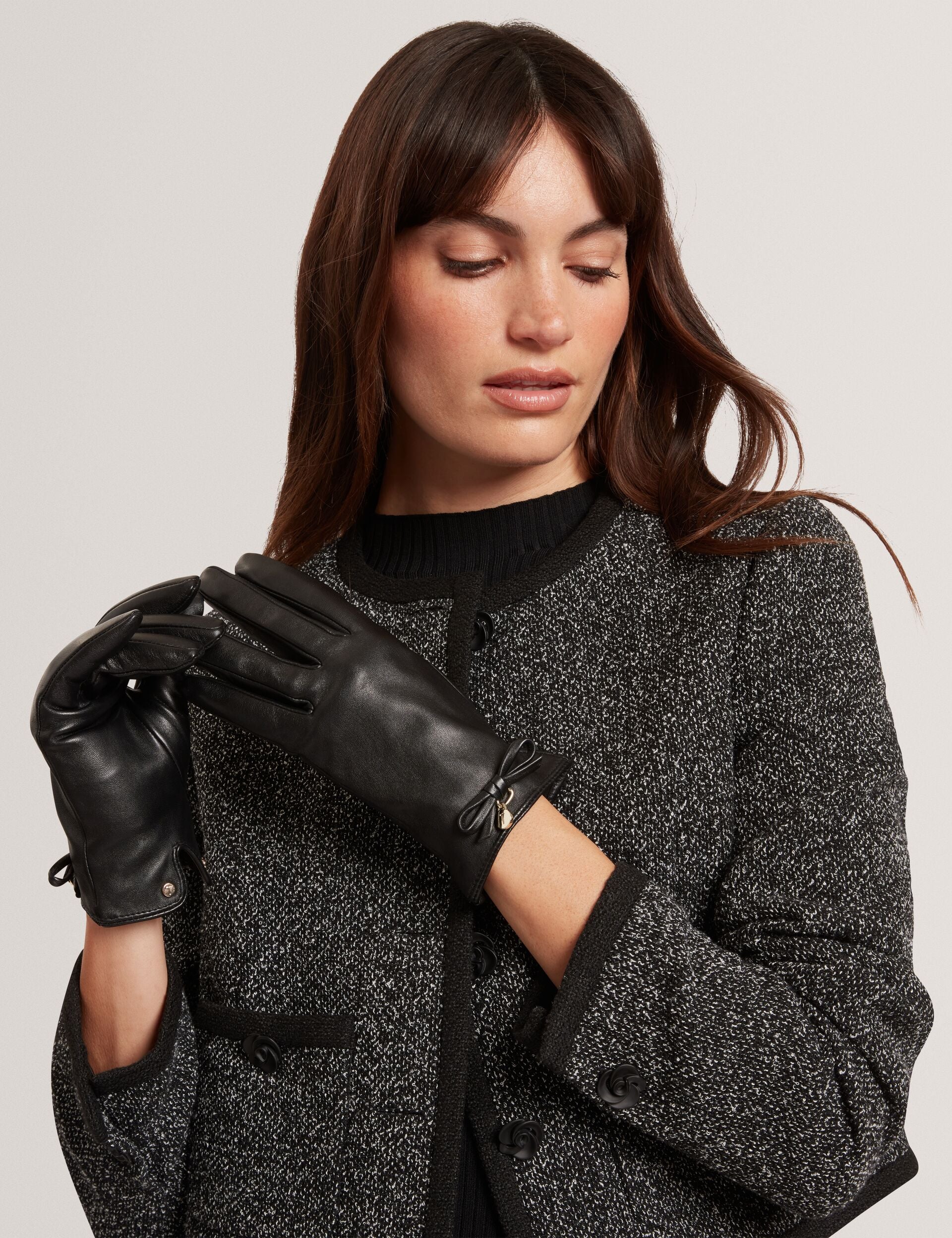 SHERYYS | BLACK