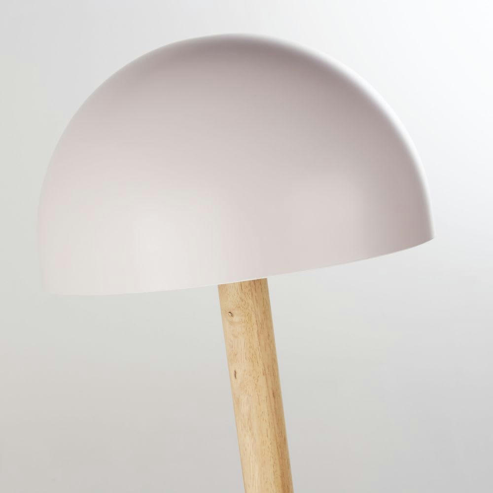 WYNWOOD - Lampadaire en métal rose poudré et bois d'hévéa H133