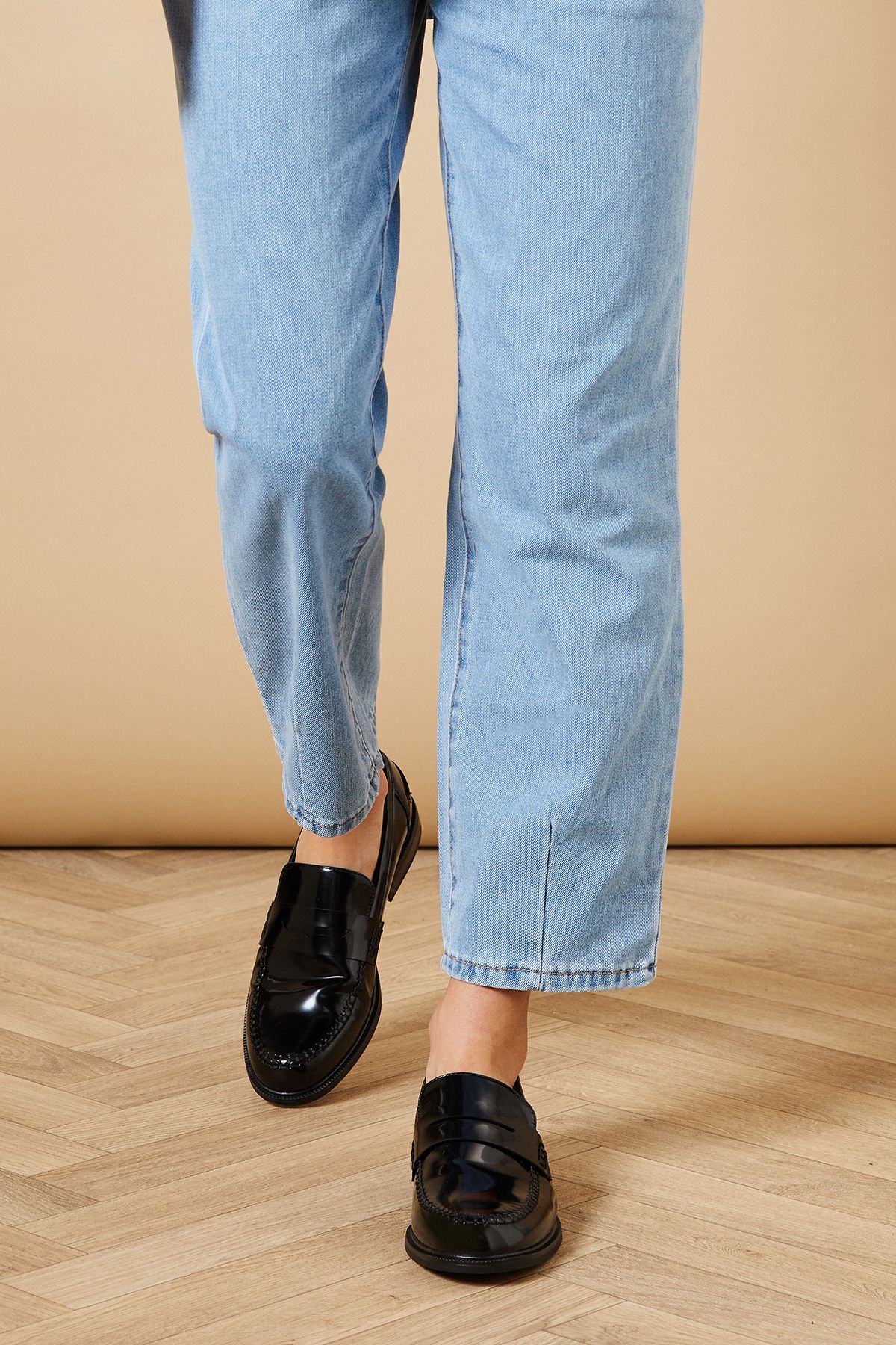 Oasis Dwona Patent Penny Smart Loafers