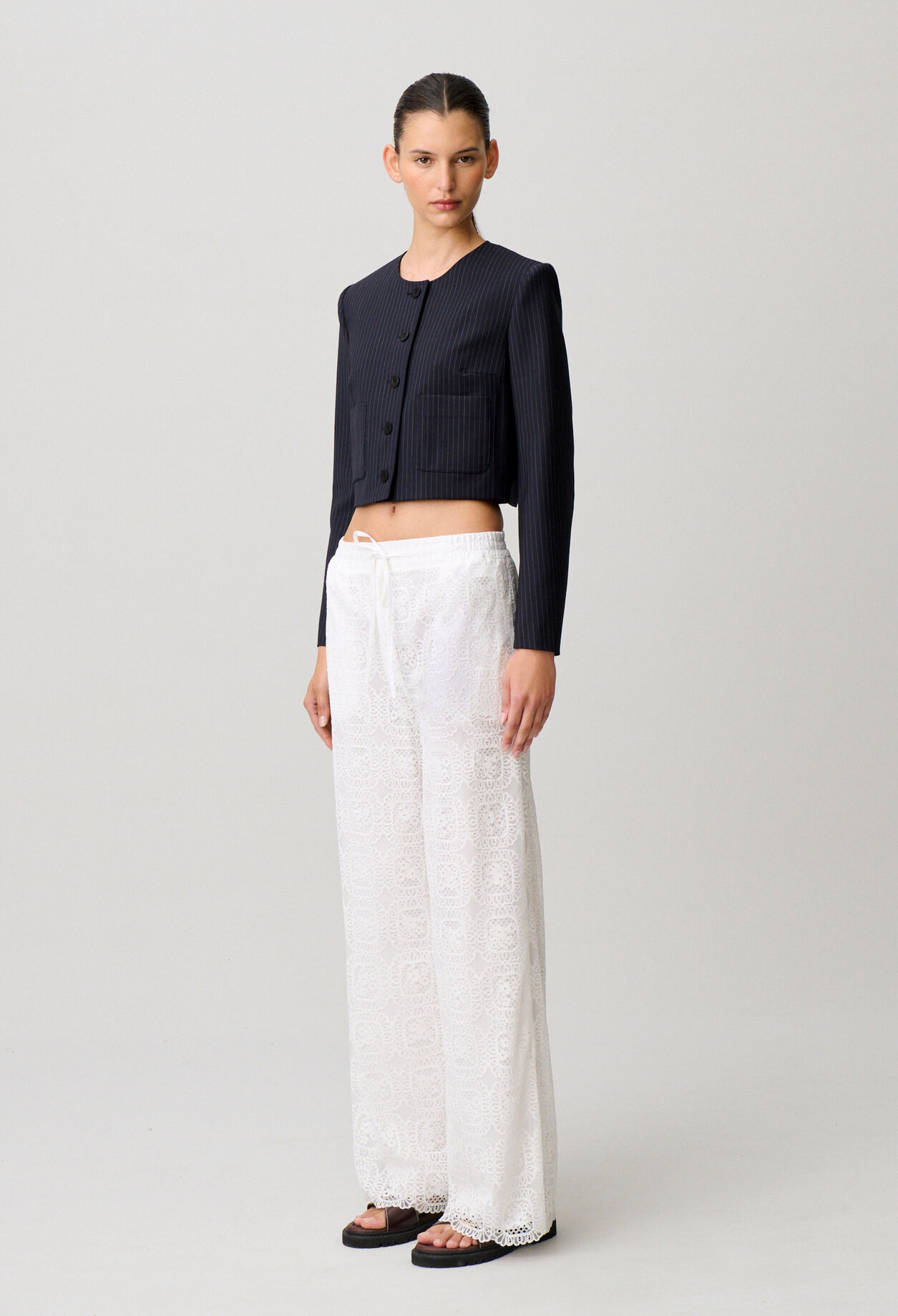 Pantalon fluide avec dentelle