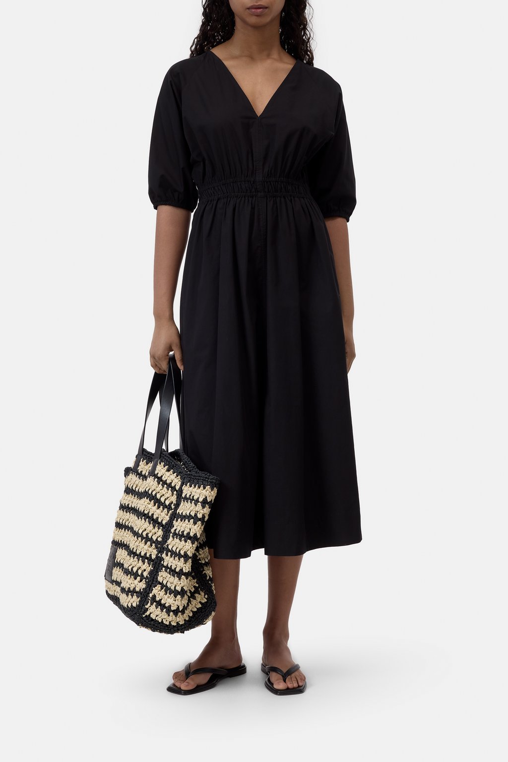 V-Neck Kleid aus hochwertiger Baumwolle