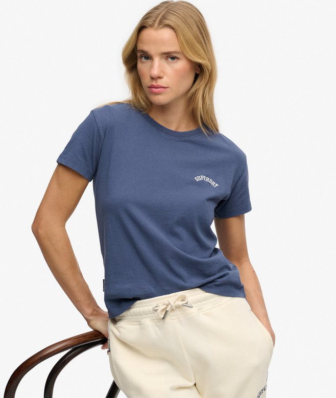 Essential Logo Fitted T-shirt
