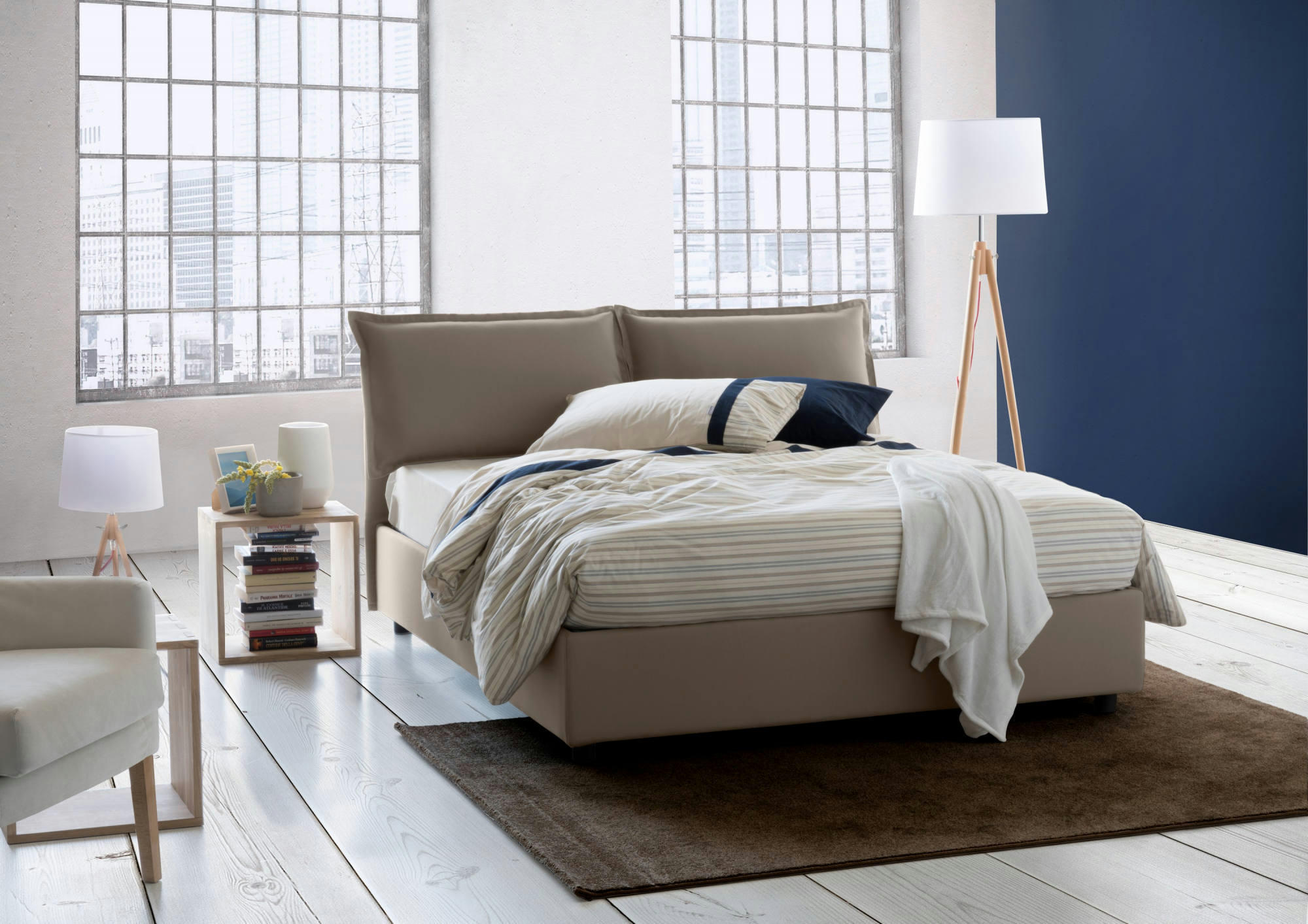 MADDALENA - Lit coffre 140x200 cm en tissu gris taupe