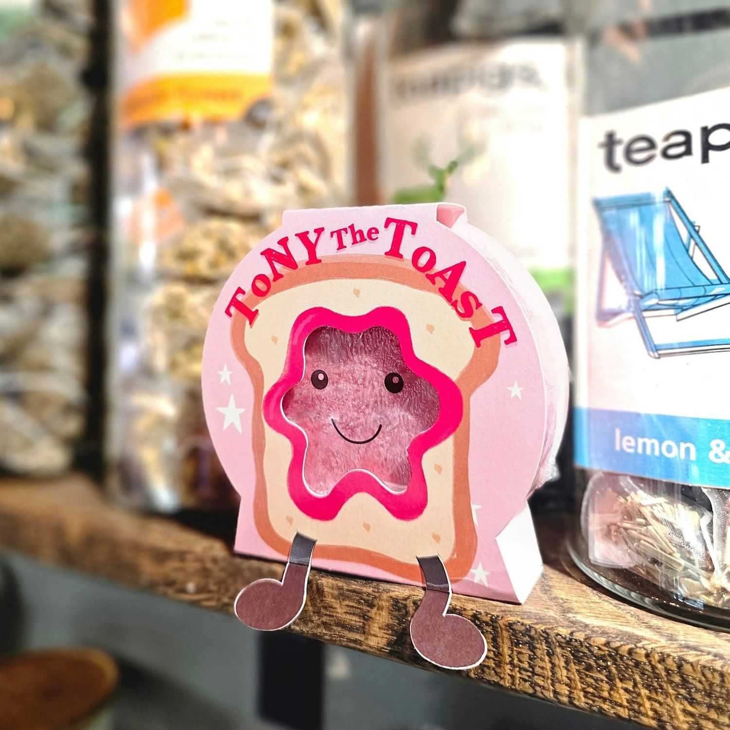 Bomb Cosmetics Tony The Toast Buddy Buffer Mini Soap Sponge 100g