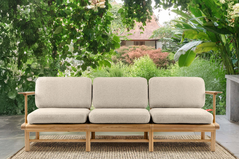 KONSIMO ATREDA Sofa ogrodowa 3-osobowa, kremowa, drewno jesionowe